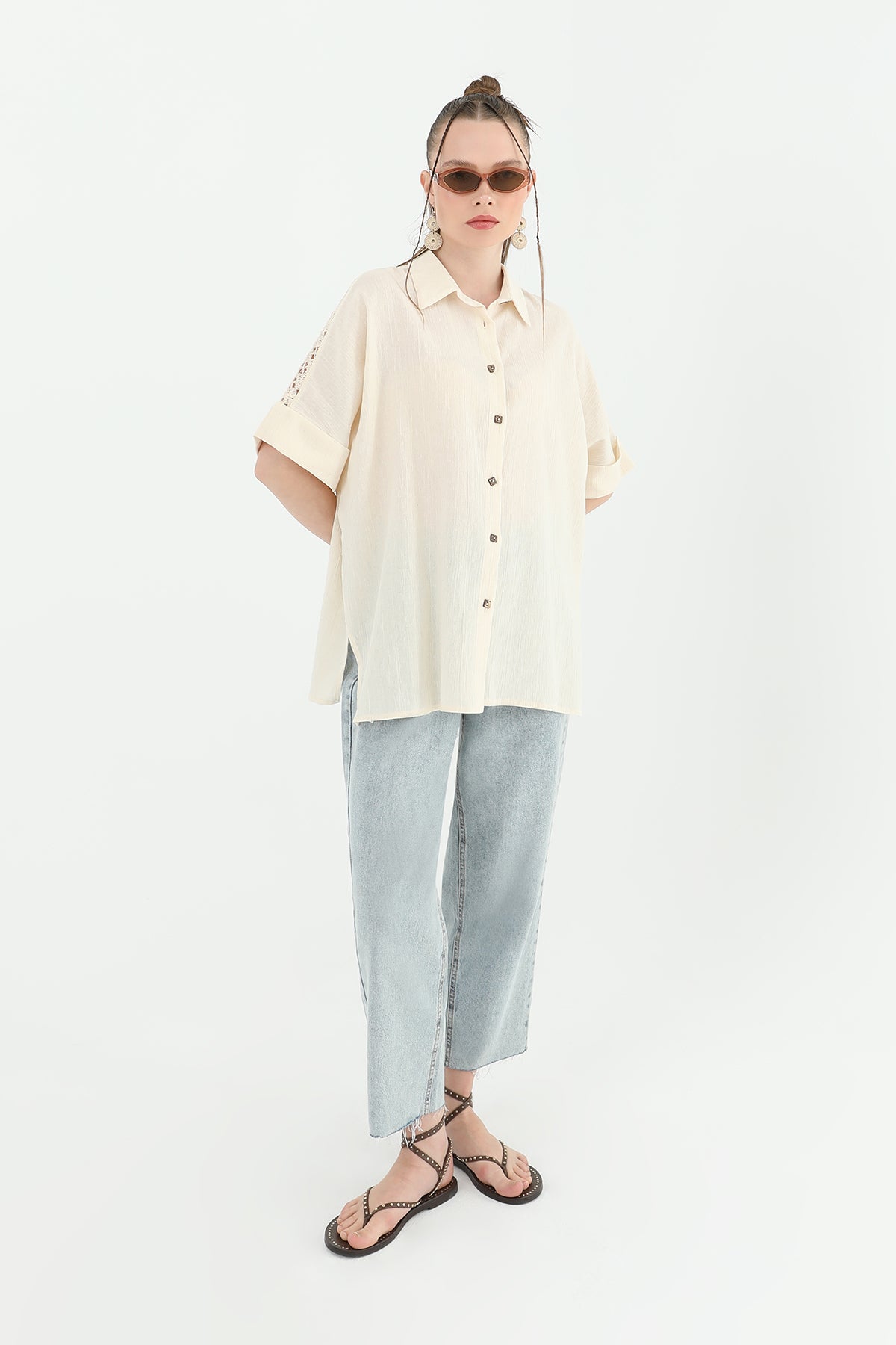Kadın Arka Roba Dantelli Kısa Kollu Gömlek -24S-31792GML BEIGE