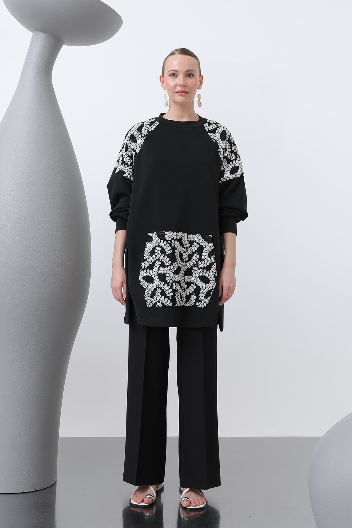 Kadın Kargo Cepli Omuzları Ve Cebi Garnili Tunik - 10624TNK BLACK