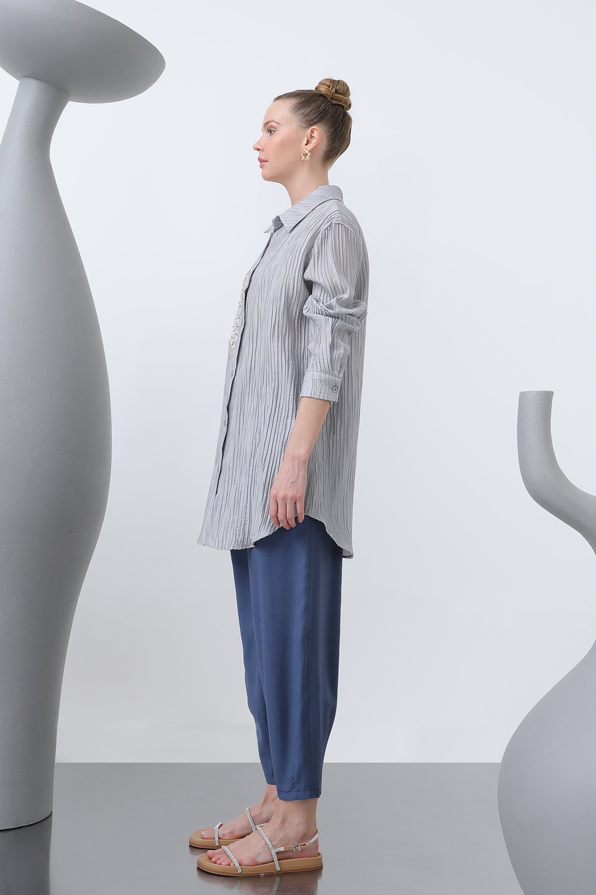 Kadın Önü Yıldız Nakışlı Gömlek Tunik - 10646GML GREY