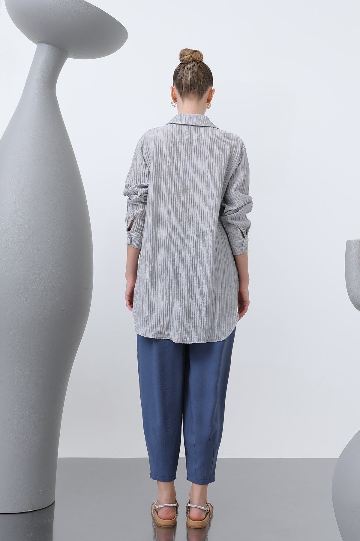 Kadın Önü Yıldız Nakışlı Gömlek Tunik - 10646GML GREY
