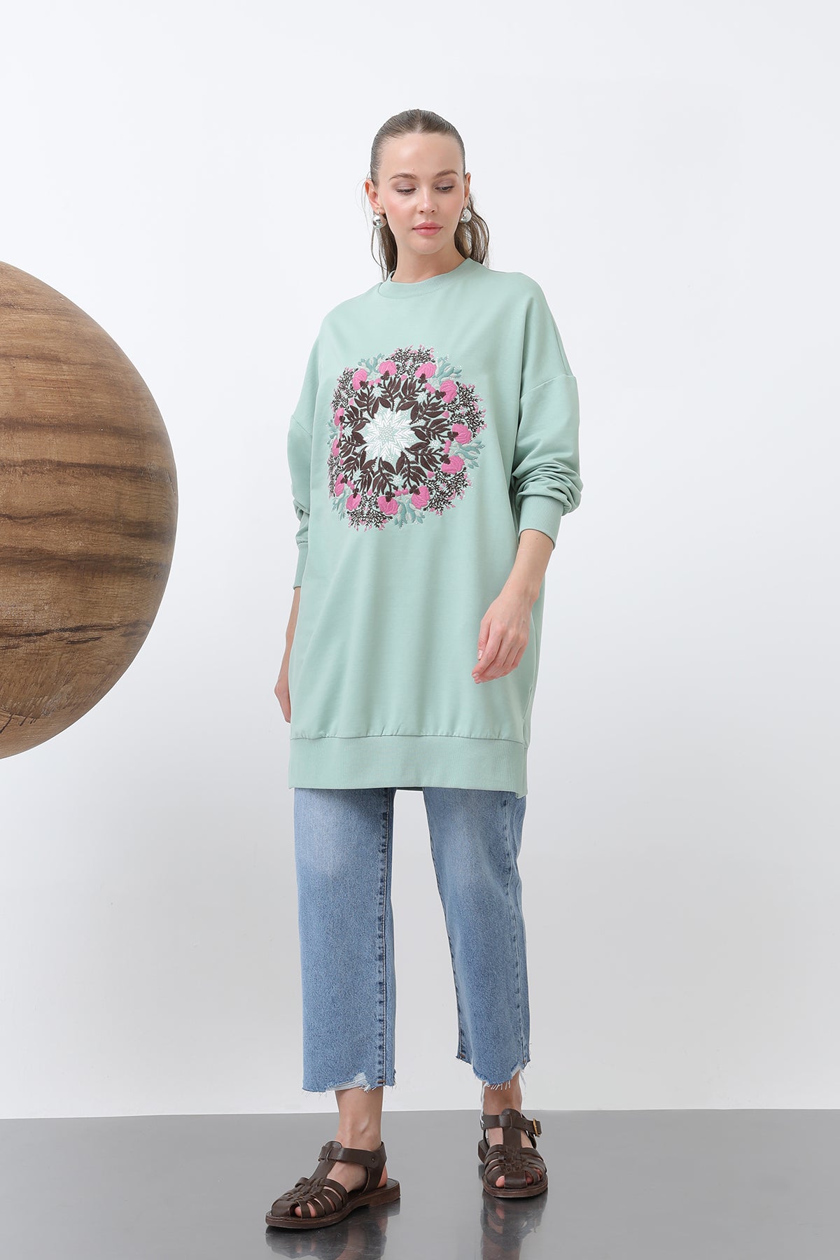 Kadın Önü Yuvarlak Çiçek Nakışlı Tunik - 10668TUN ALMOND GREEN