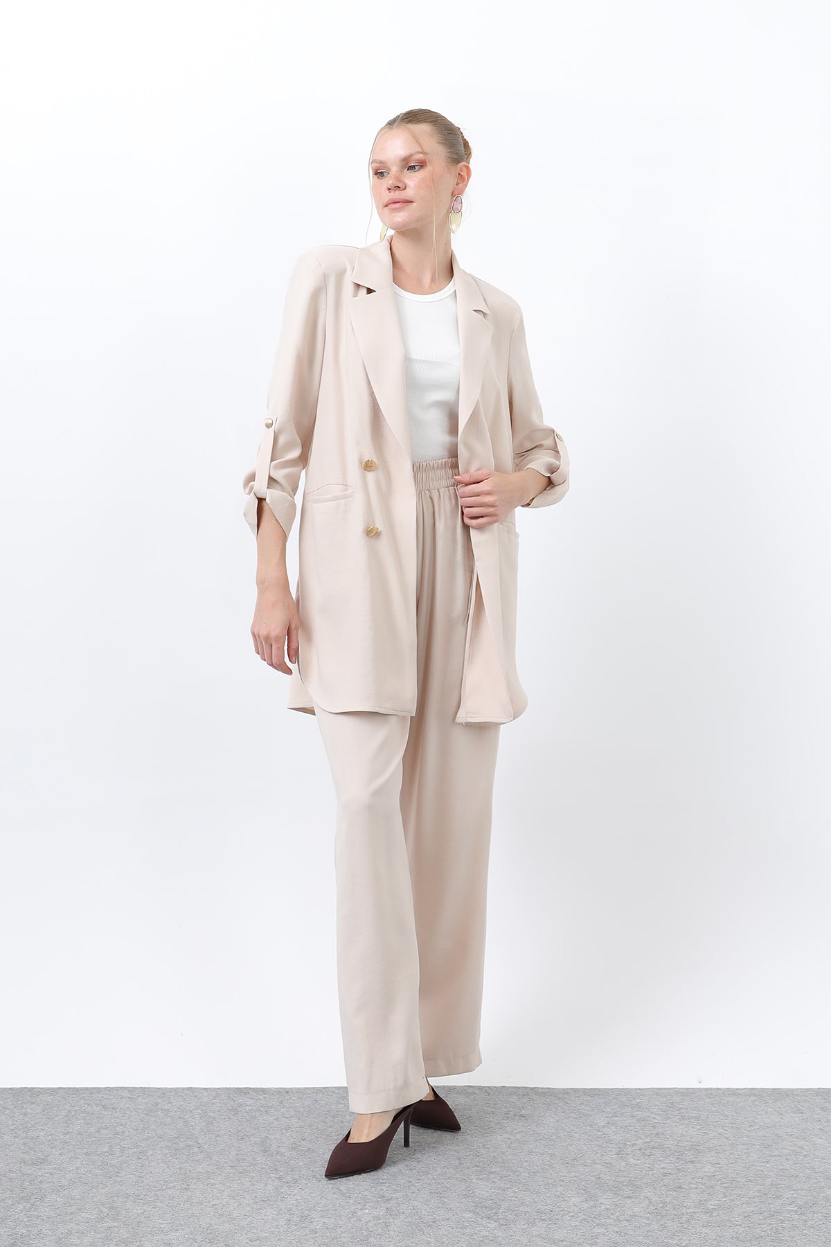 Kadın Düğme Detaylı Pantolonlu Blazer Ceket Takım - 14321TKM STONE