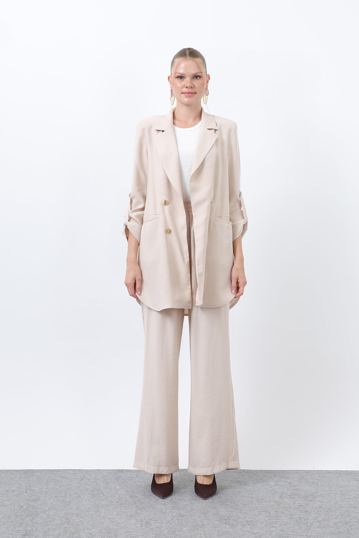 Kadın Düğme Detaylı Pantolonlu Blazer Ceket Takım - 14321TKM STONE