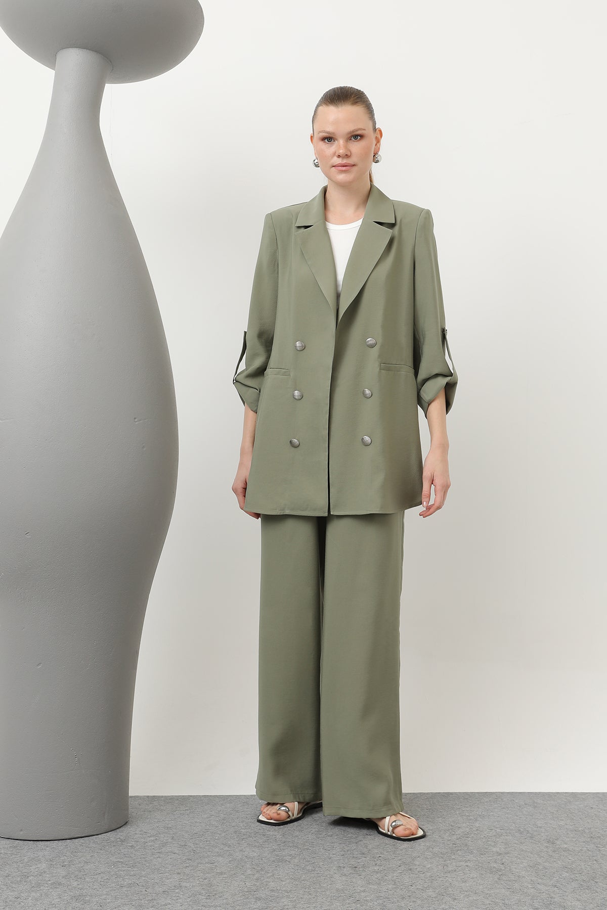 Kadın Düğme Detaylı Pantolonlu Blazer Ceket Takım - 14321TKM KHAKI