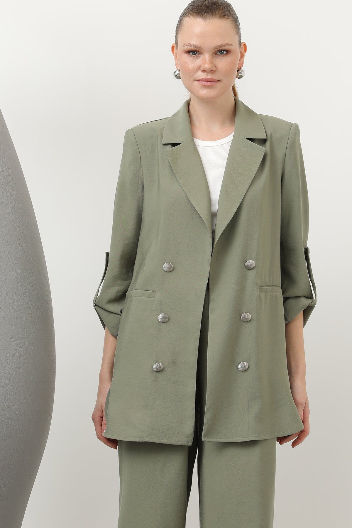 Kadın Düğme Detaylı Pantolonlu Blazer Ceket Takım - 14321TKM KHAKI