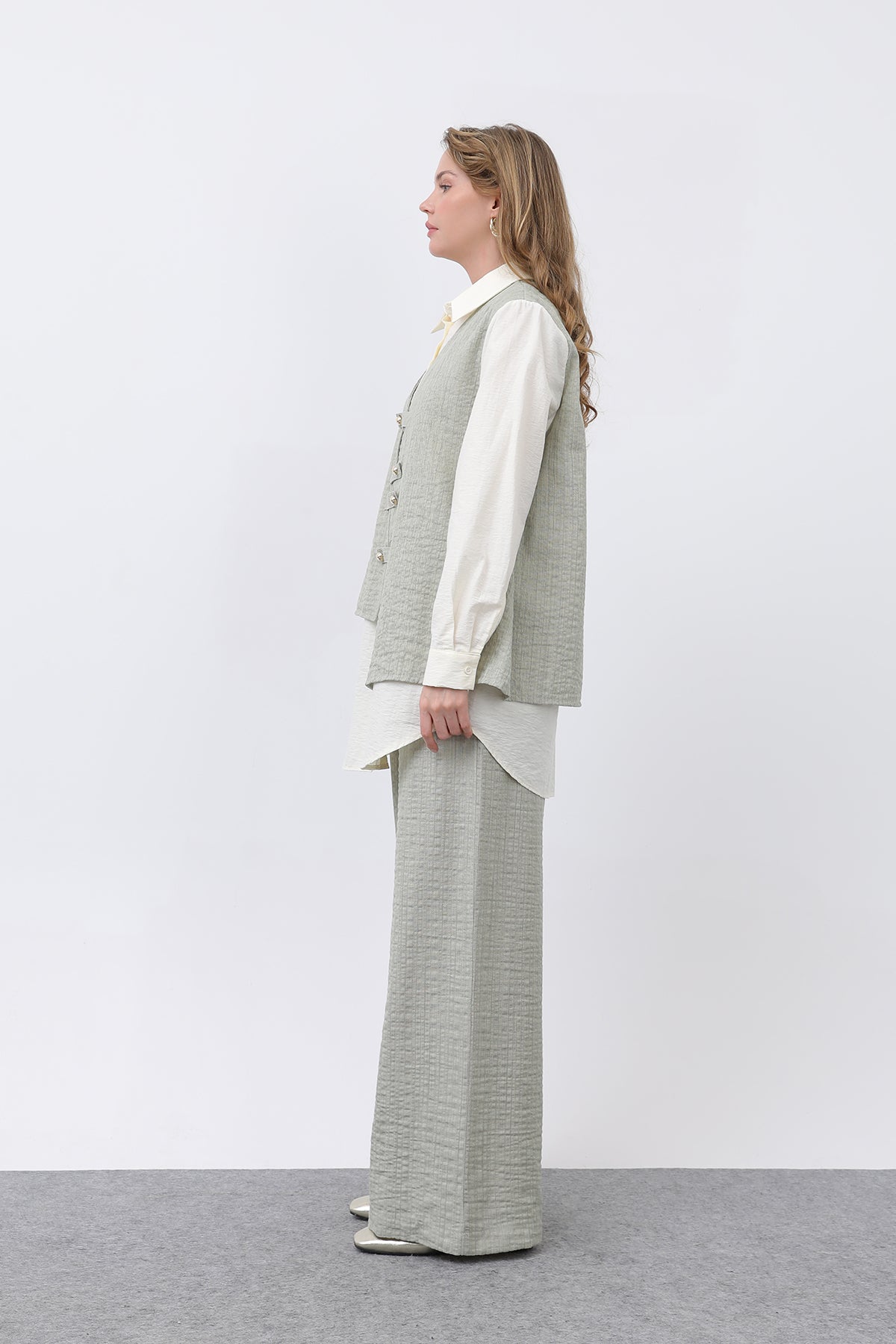 Kadın Önü Yelek Görünümlü Apoletli Pantolon Takım - 14327TKS ALMOND GREEN-BEJ