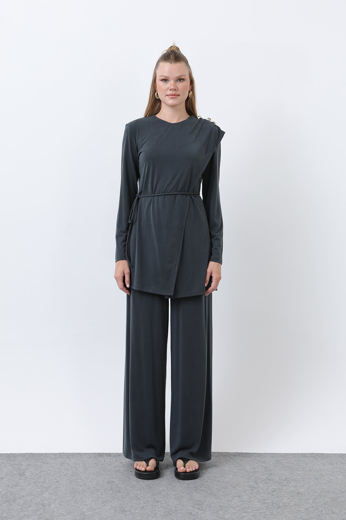 Kadın Omuzu Düğme Detaylı Kruvaze Tunik Pantolon Takım - 14341TKS DARK ANTHRACITE