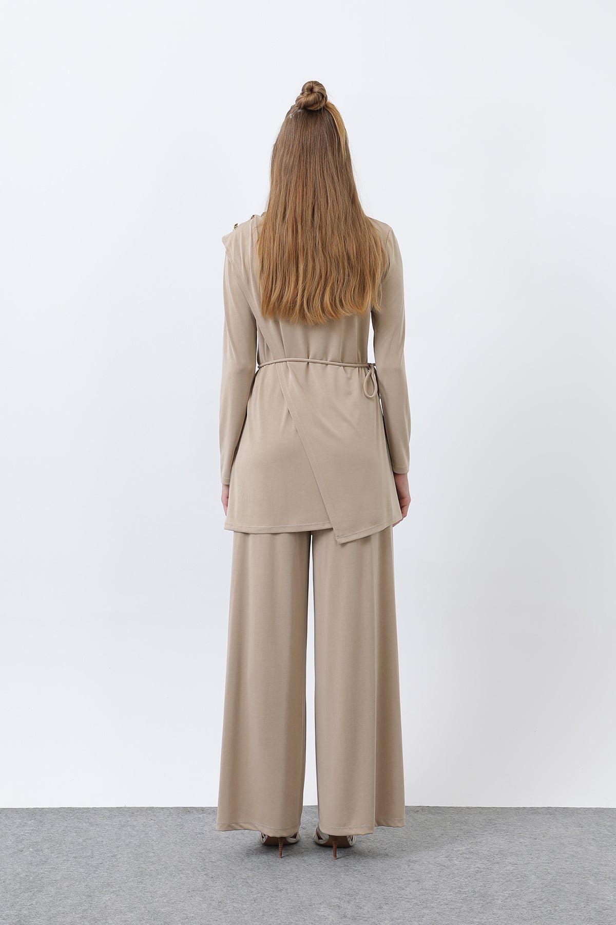 Kadın Omuzu Düğme Detaylı Kruvaze Tunik Pantolon Takım - 14341TKS BEIGE