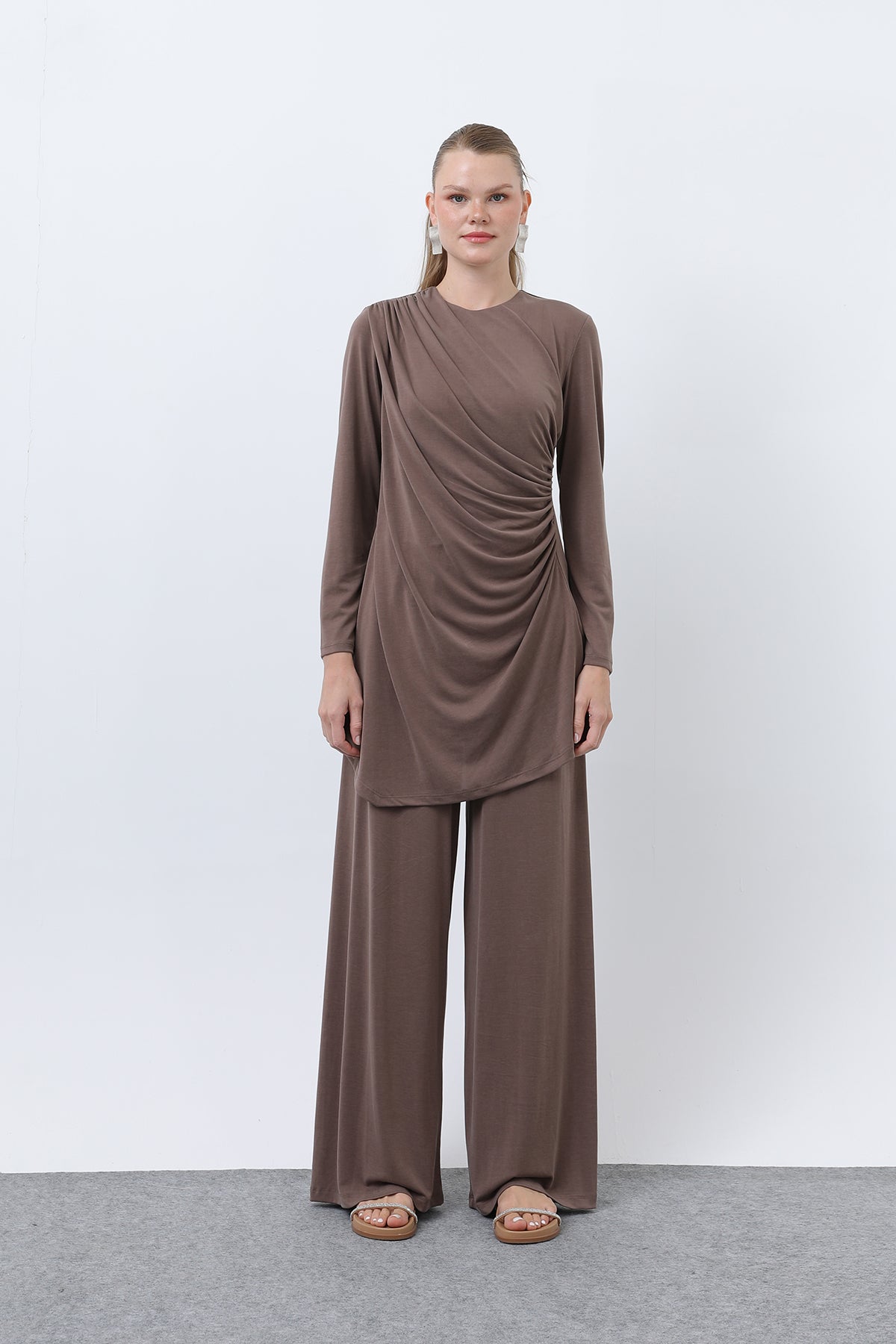Kadın Drape Detaylı Pantolonlu Takım - 14349TKS BROWN