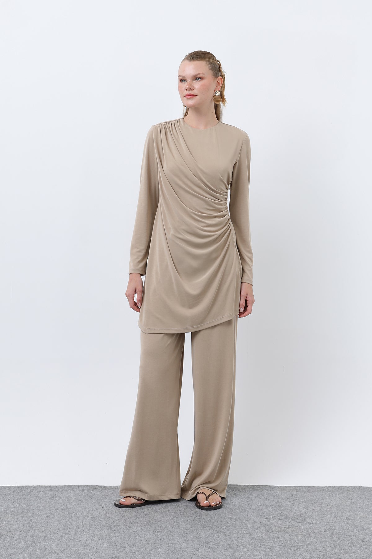 Kadın Drape Detaylı Pantolonlu Takım - 14349TKS BEIGE