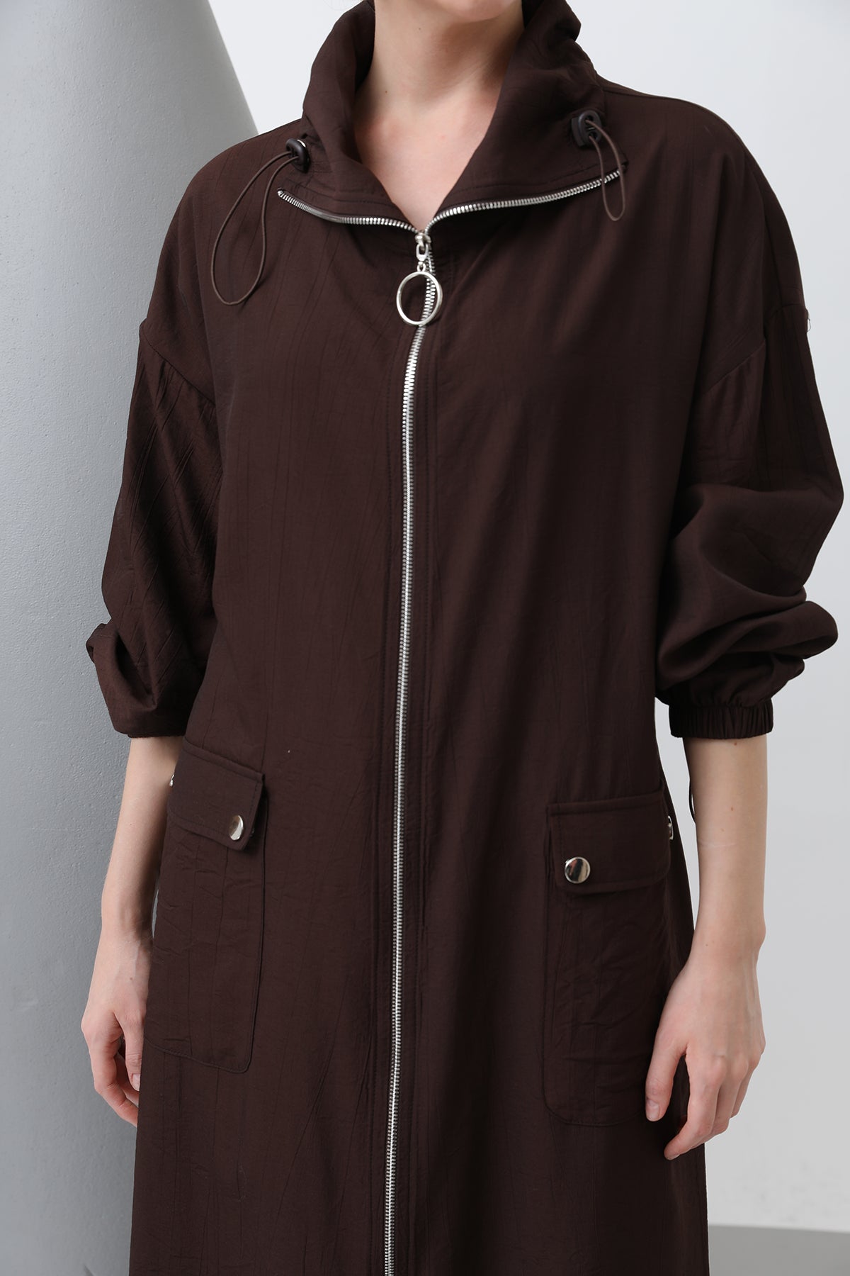 Kadın Geniş Yakalı Cep Detaylı Fermuarlı Kap - 15202HRK BROWN