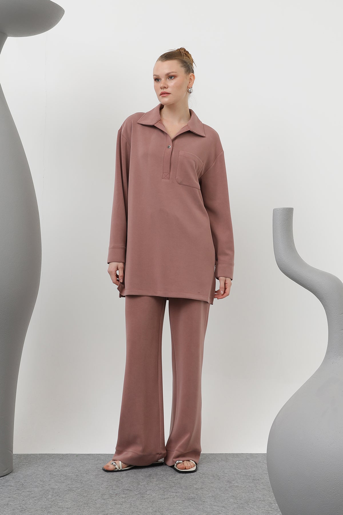 Kadın Yakası Çıtçıtlı Cep Detaylı Pantolonlu Takım - 20605TKS ROSE
