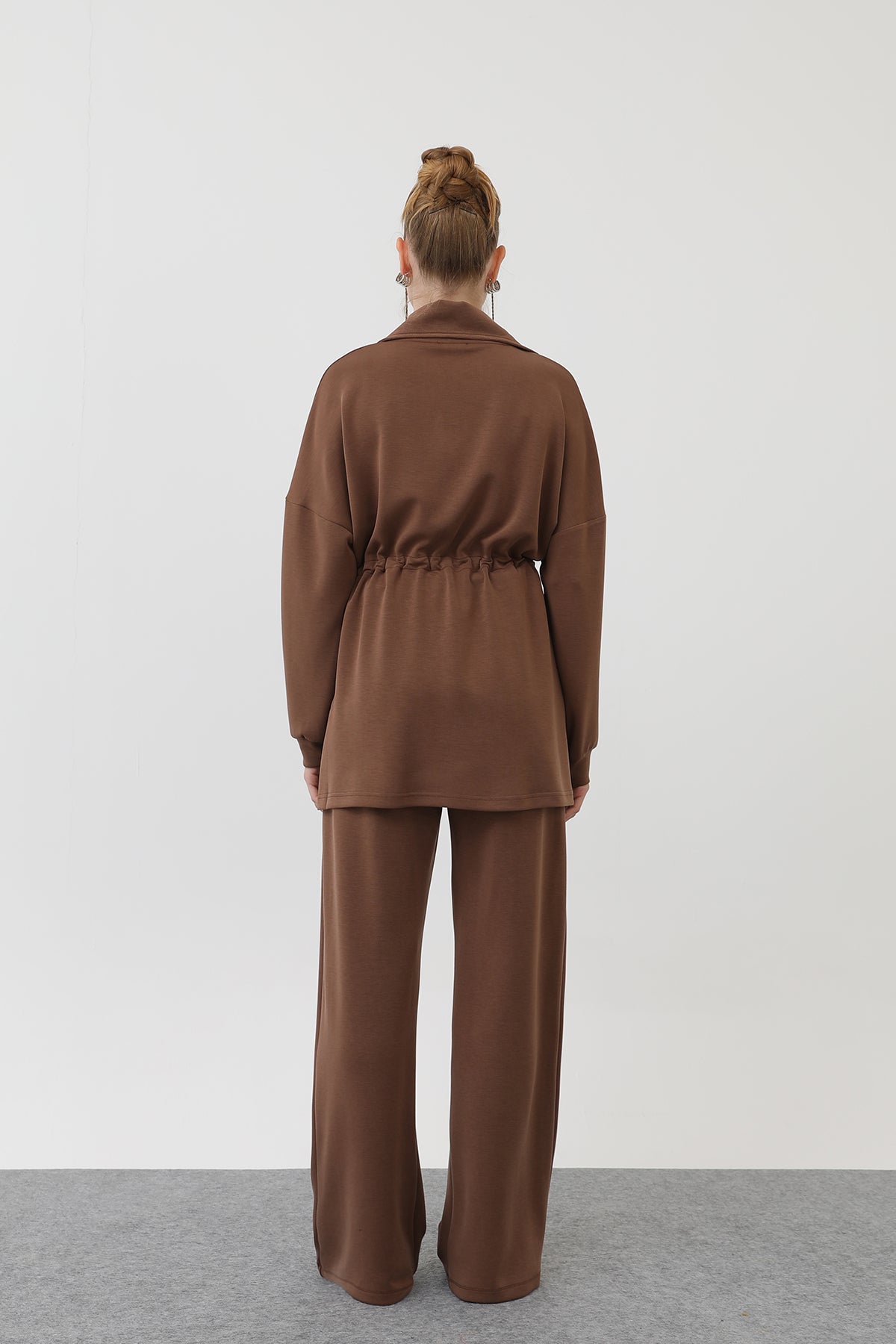 Kadın Beli Lastik Detaylı Yakası Fermuarlı Takım - 20608TKM BROWN
