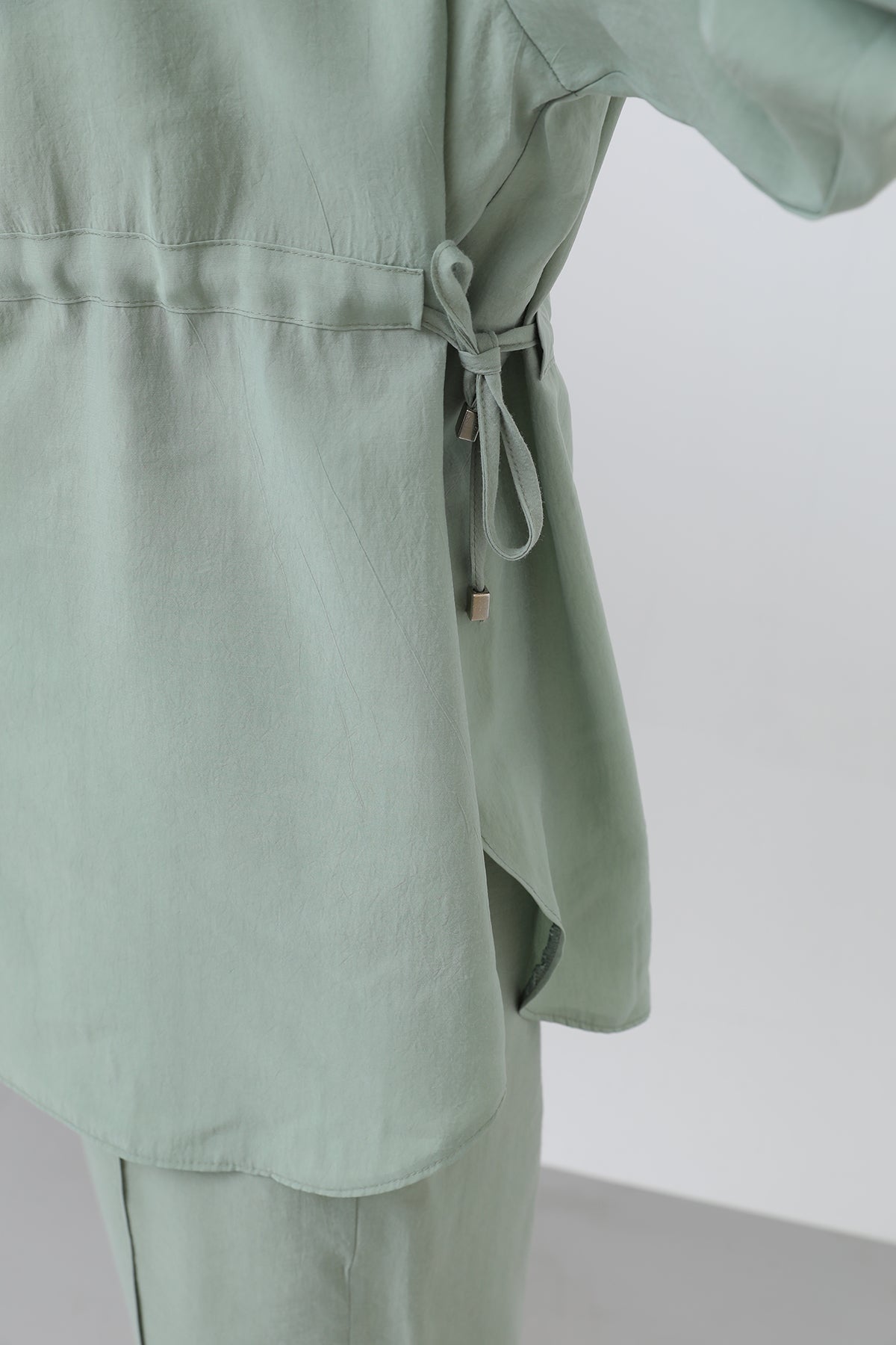Kadın Beli Büzgülü Gizli Patlı Pantolonlu Takım - 20610TKS ALMOND GREEN