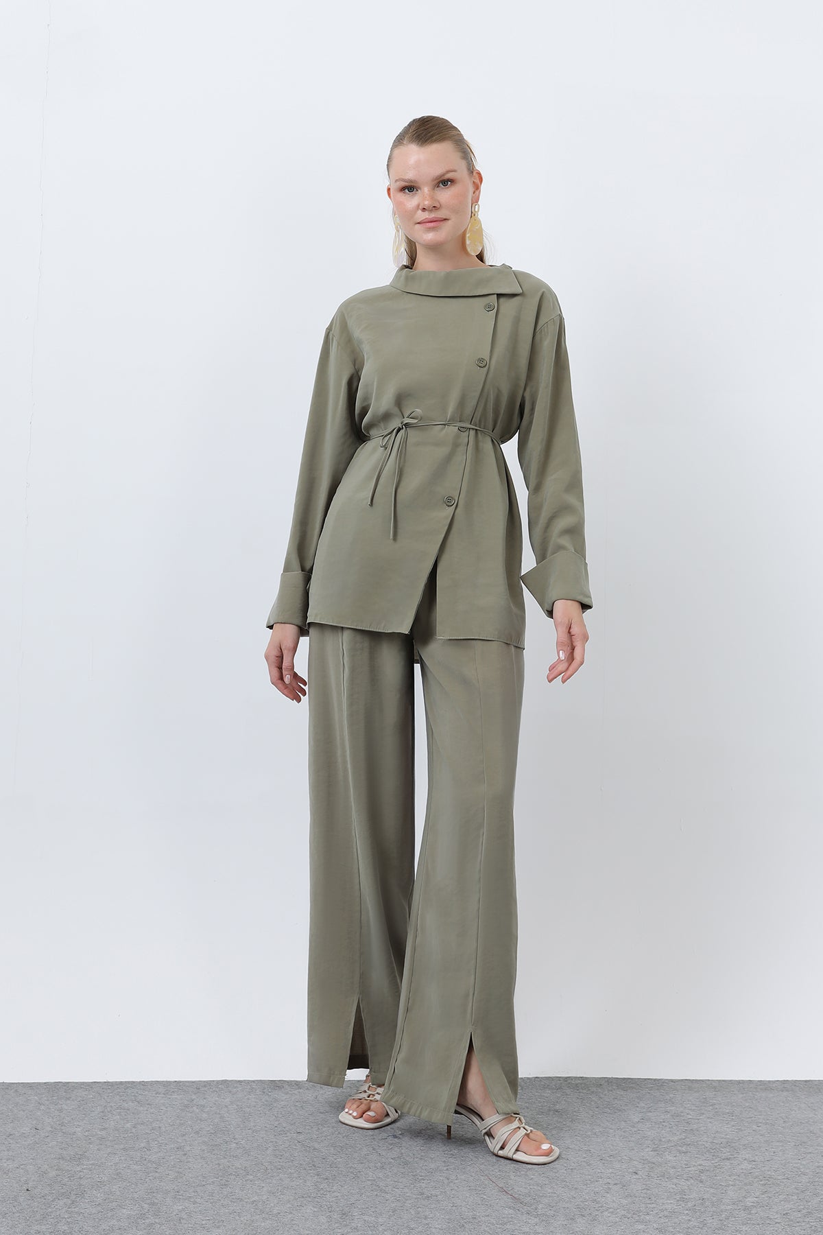 Kadın Düğmeli Oversize Günlük Set Takım
-20677TKS GREEN