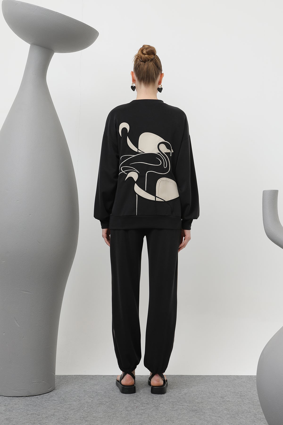 Kadın Kuğu Nakışlı Eşofman Takım - 32162TKS BLACK-BEIGE