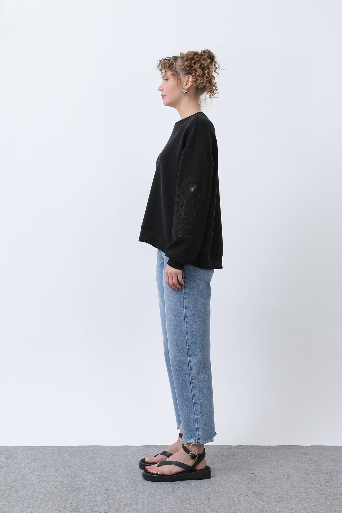 Kadın Kollar File Nakışlı Sweatshirt BLACK