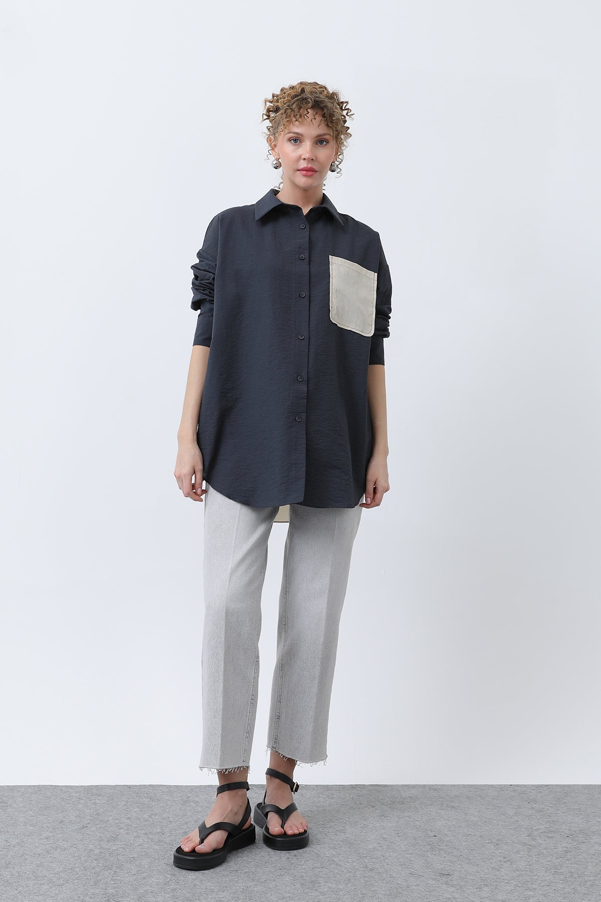 Kadın Arkası Nakışlı Gömlek -32232GML NAVY-BEIGE