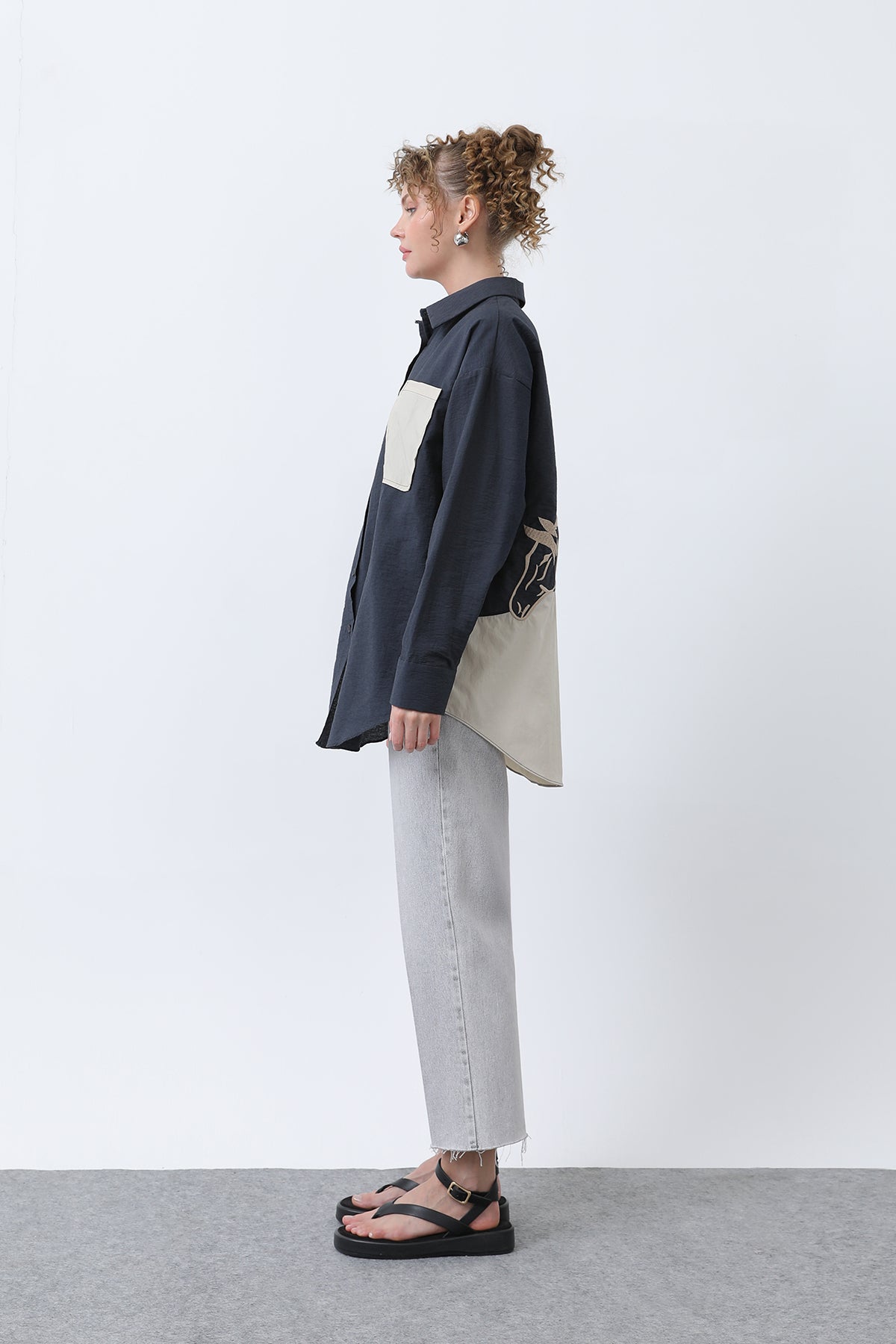Kadın Arkası Nakışlı Gömlek -32232GML NAVY-BEIGE