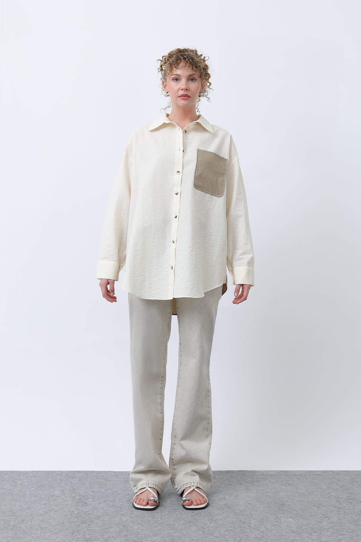 Kadın Arkası Nakışlı Gömlek -32232GML SAND BEIGE-KHAKİ