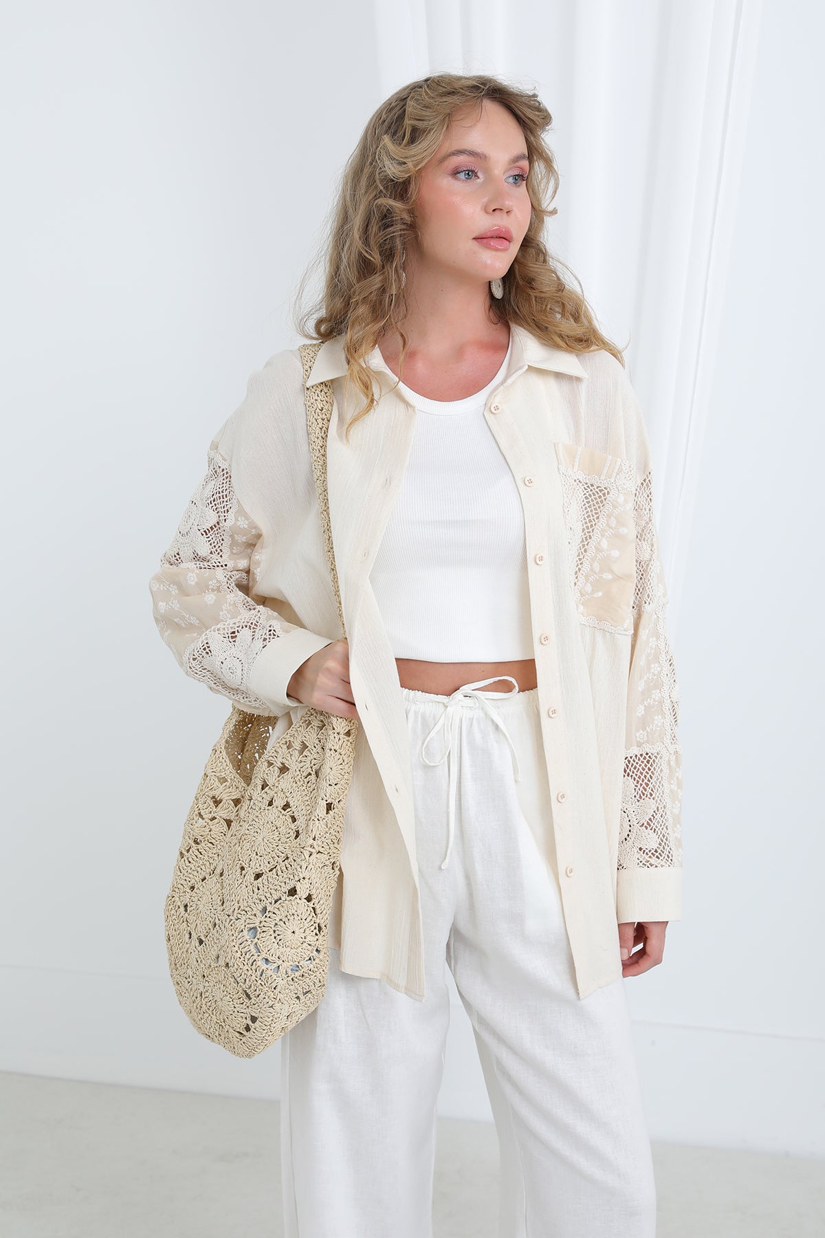 Dantel Detaylı Oversize Gömlek-32324GML BEIGE