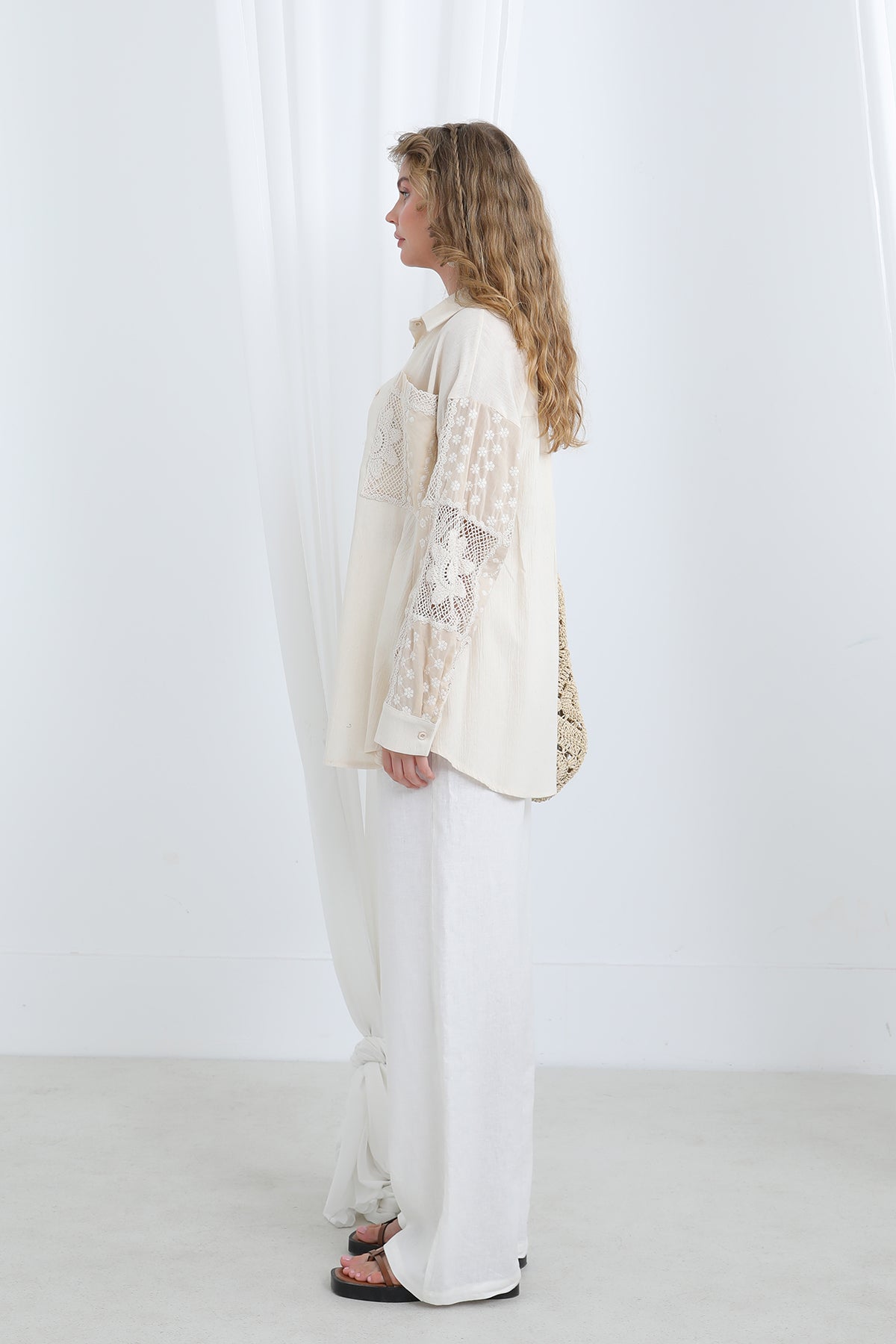 Dantel Detaylı Oversize Gömlek-32324GML BEIGE