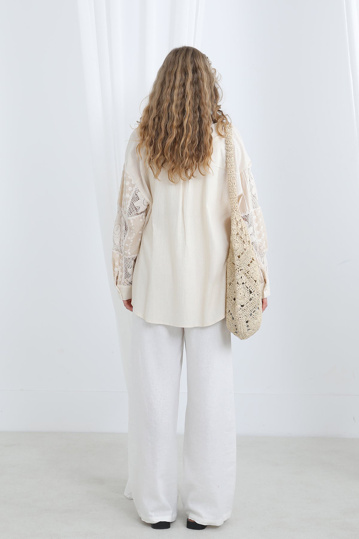 Dantel Detaylı Oversize Gömlek-32324GML BEIGE