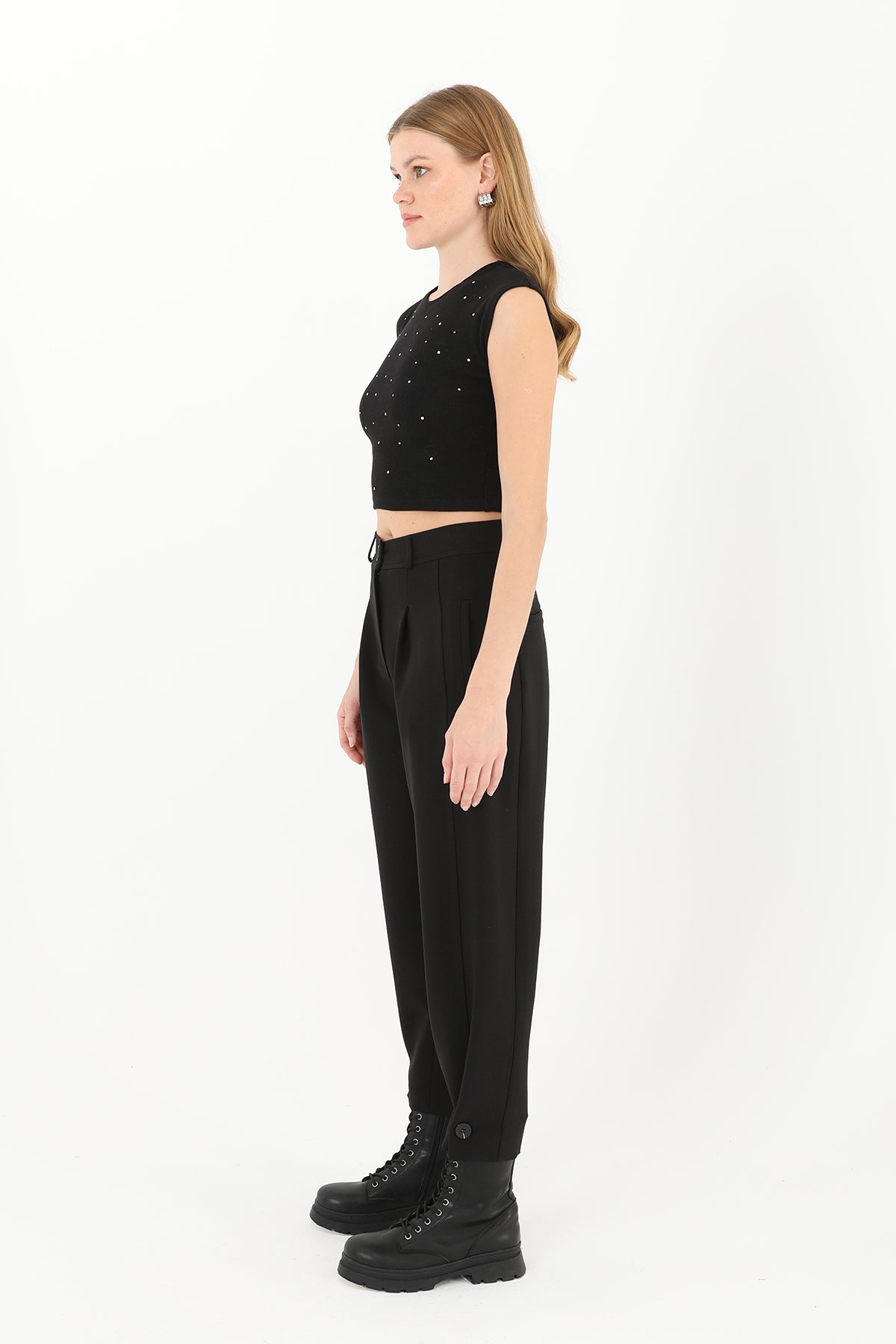 Kadın Önden Pleli Paçası Düğmeli Pantolon  - 18123PNT BLACK
