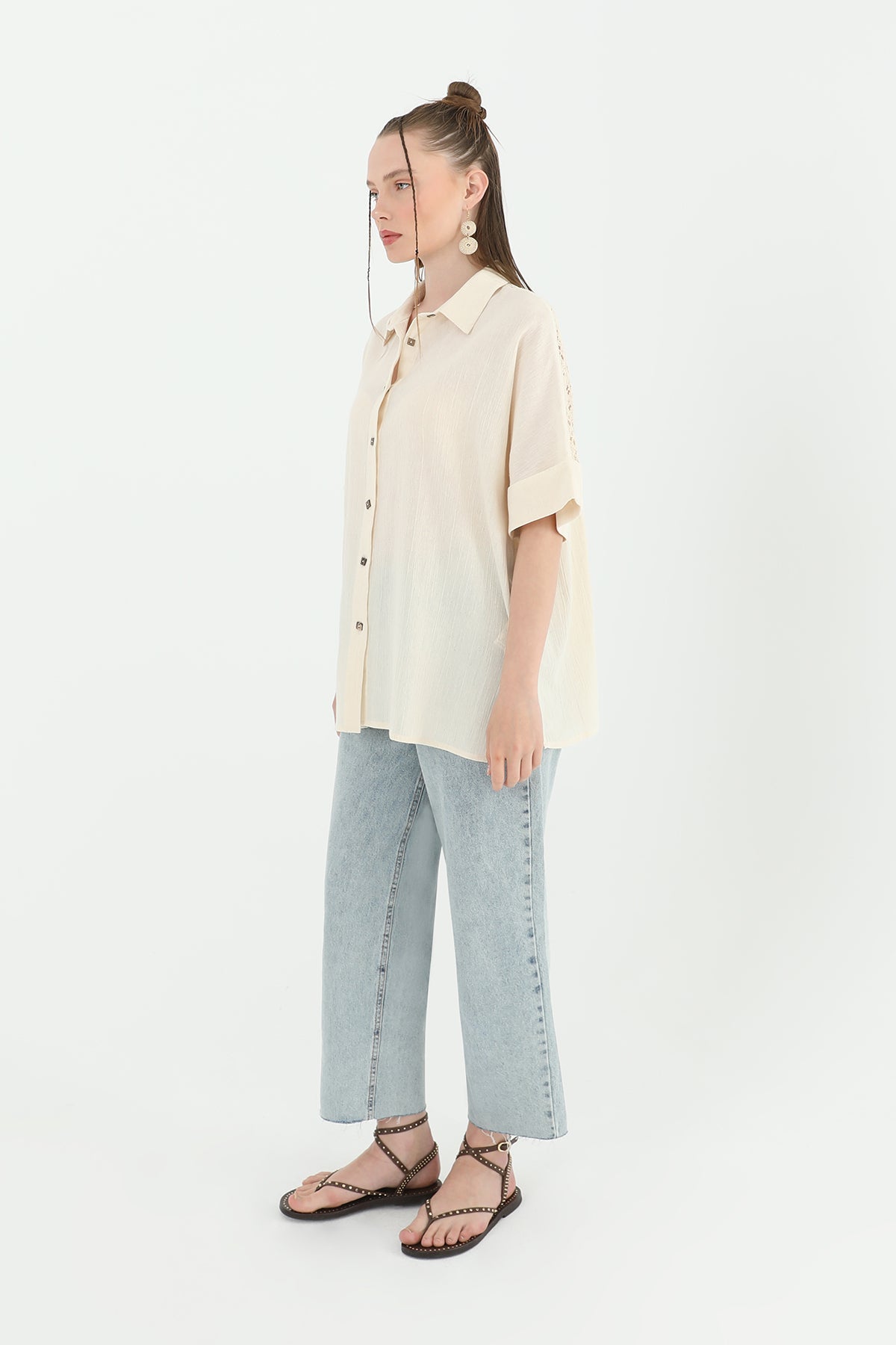 Kadın Arka Roba Dantelli Kısa Kollu Gömlek -24S-31792GML BEIGE