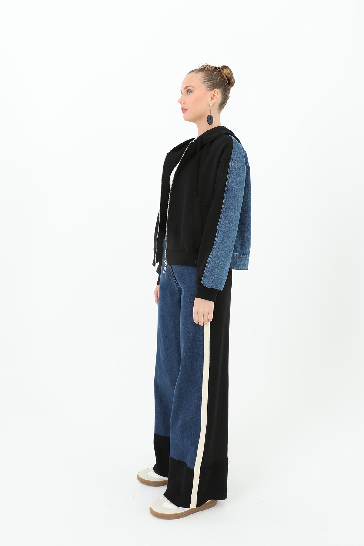 Kadın Paça Triko Detaylı Geniş Paça Kot Pantolon  - 31994PNT BLACK-BLUE