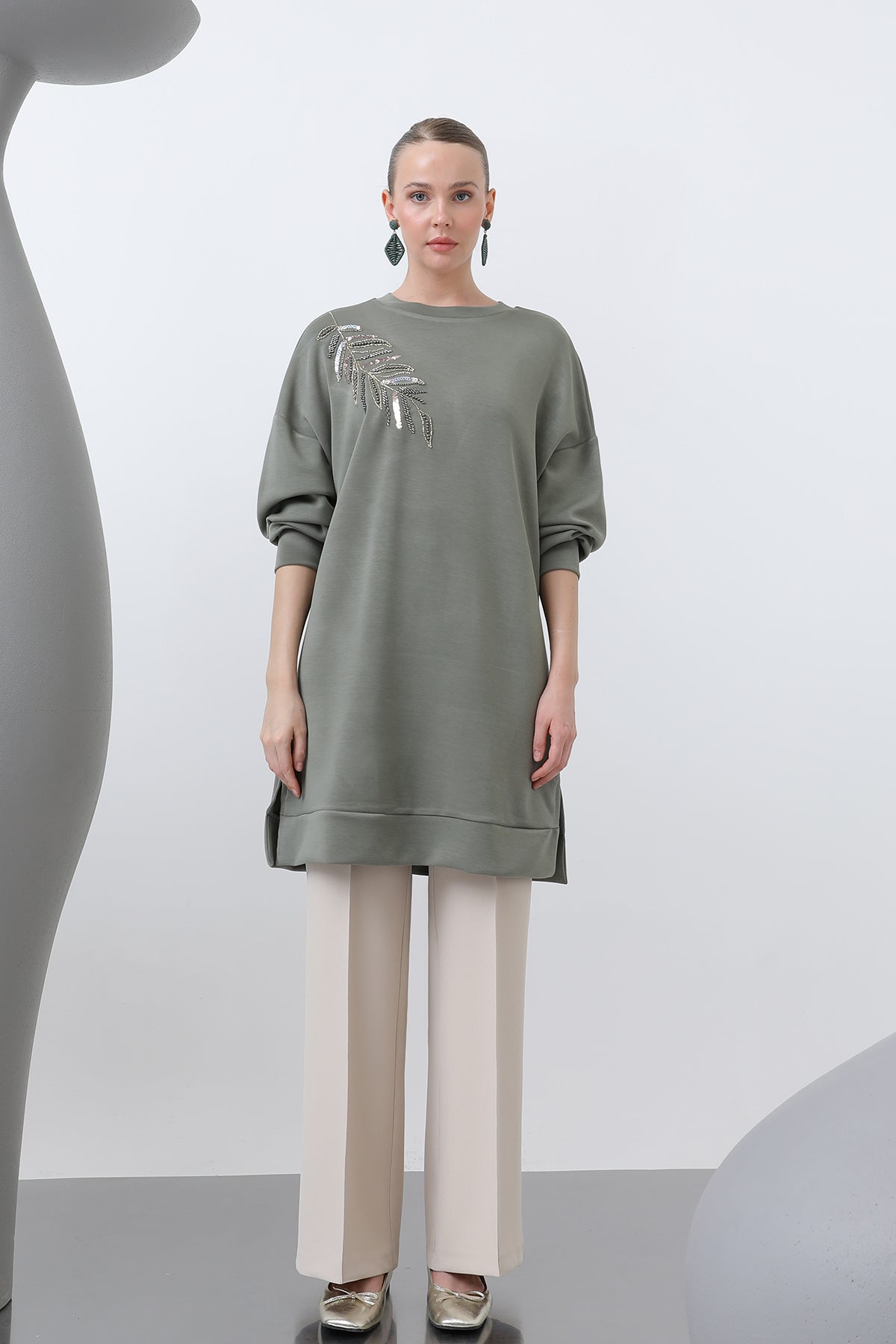 Kadın Omuzu Nakış işlemeli Tunik - 10629TNK KHAKI