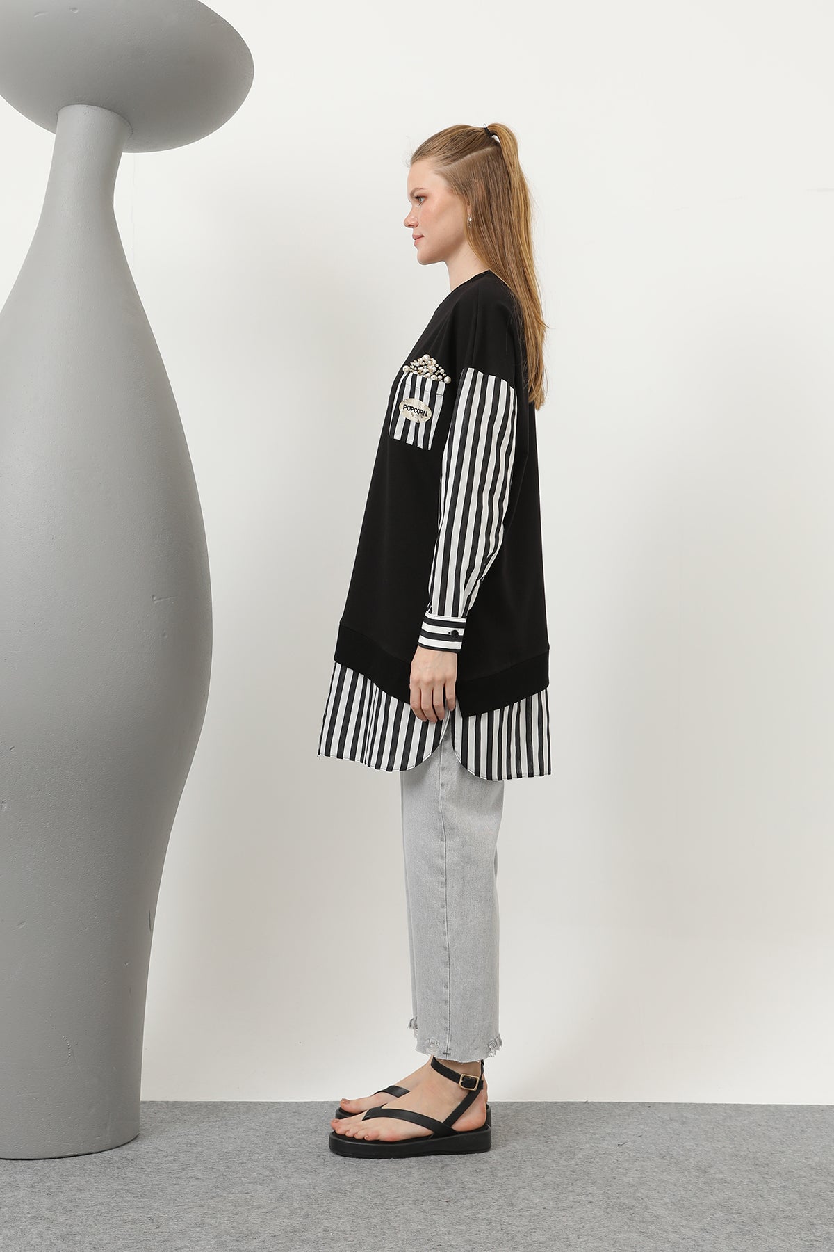 Kadın Önü Pop Corn Baskılı ve Boncuk İşlemeli Çizgi Garnili Tunik - 10651TUN BLACK-BLACK