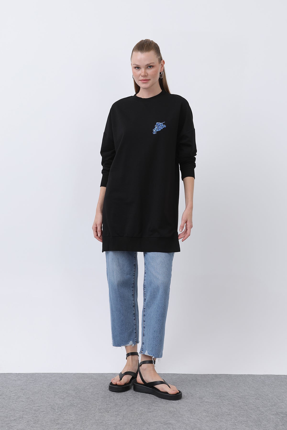 Kadın Önü Üzüm Arkası Meyveli Nakışlı Tunik - 10653TUN BLACK