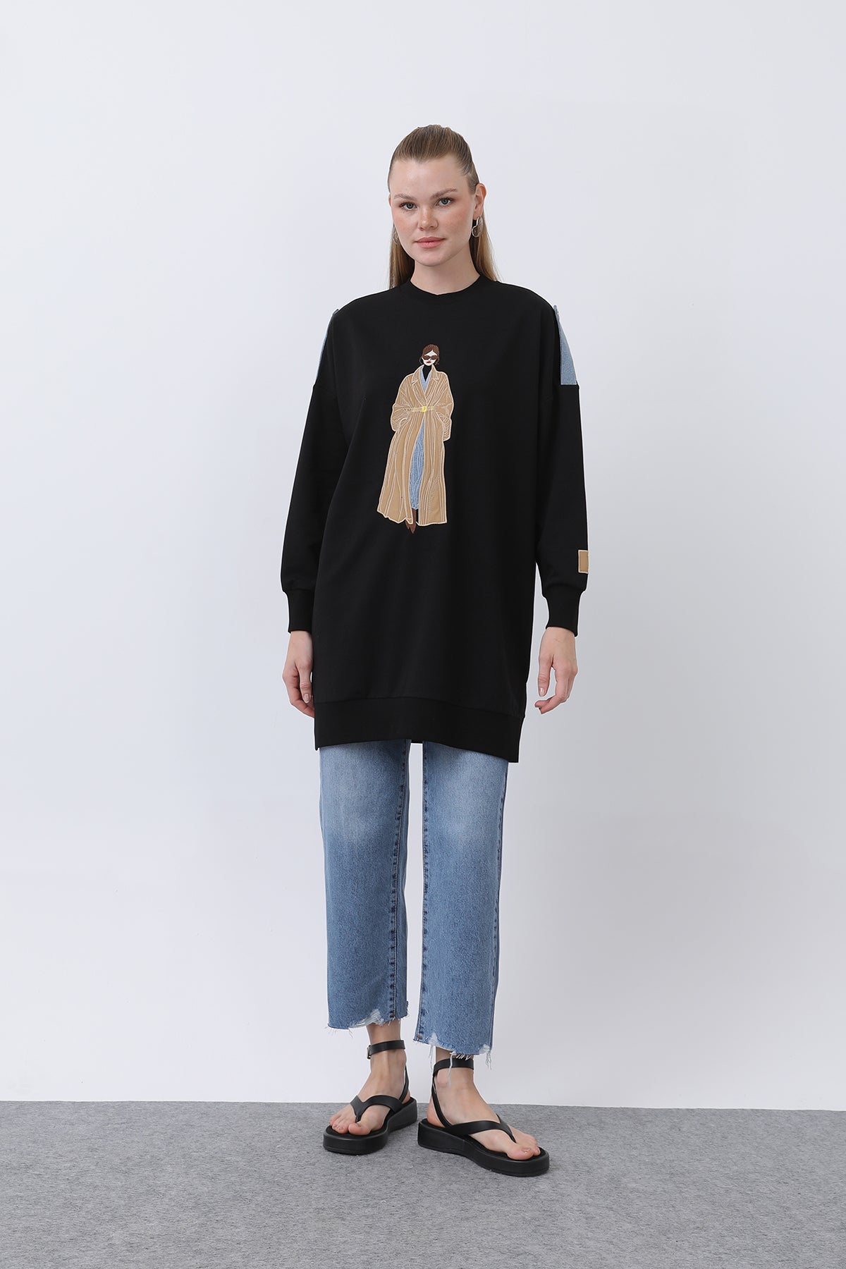 Kadın Önü Nakışlı Ve Baskılı Tunik - 10655TUN BLACK