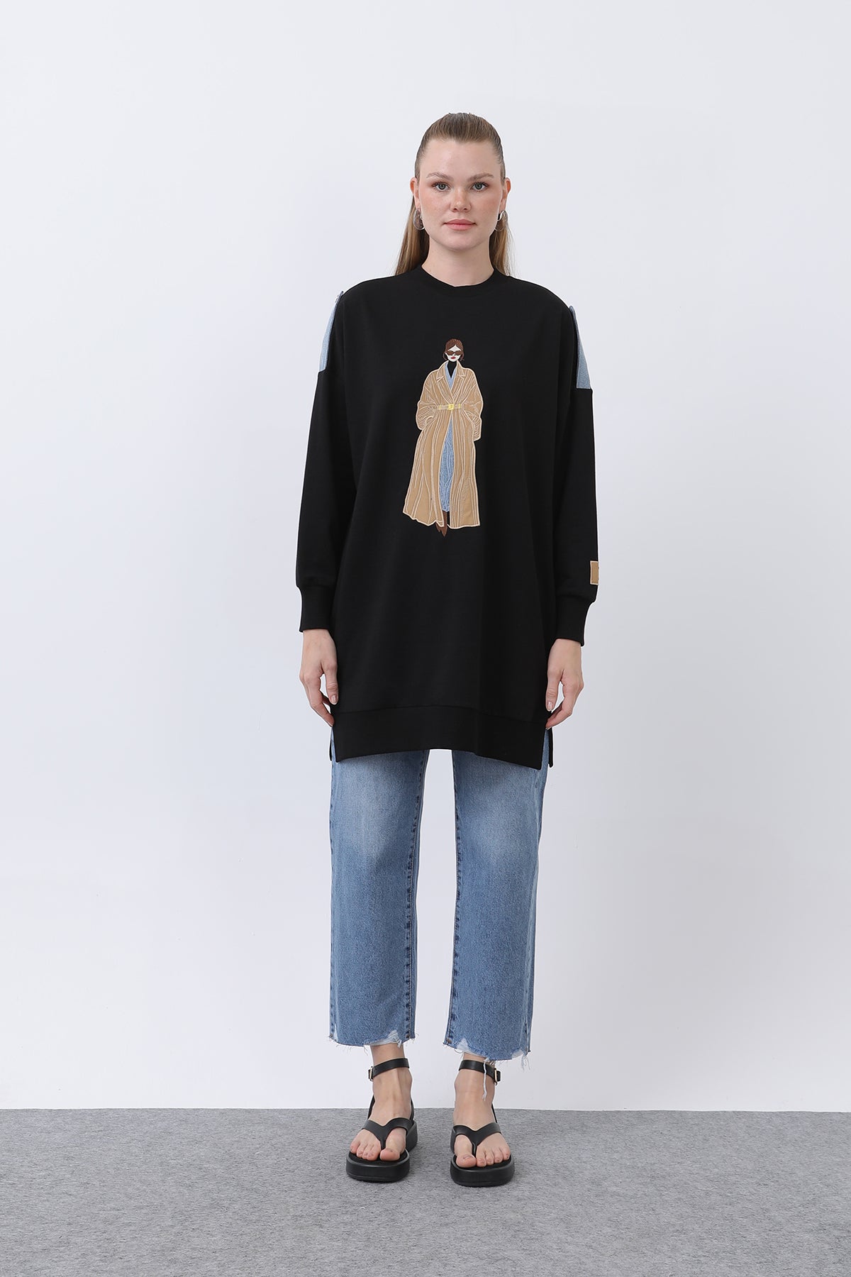 Kadın Önü Nakışlı Ve Baskılı Tunik - 10655TUN BLACK