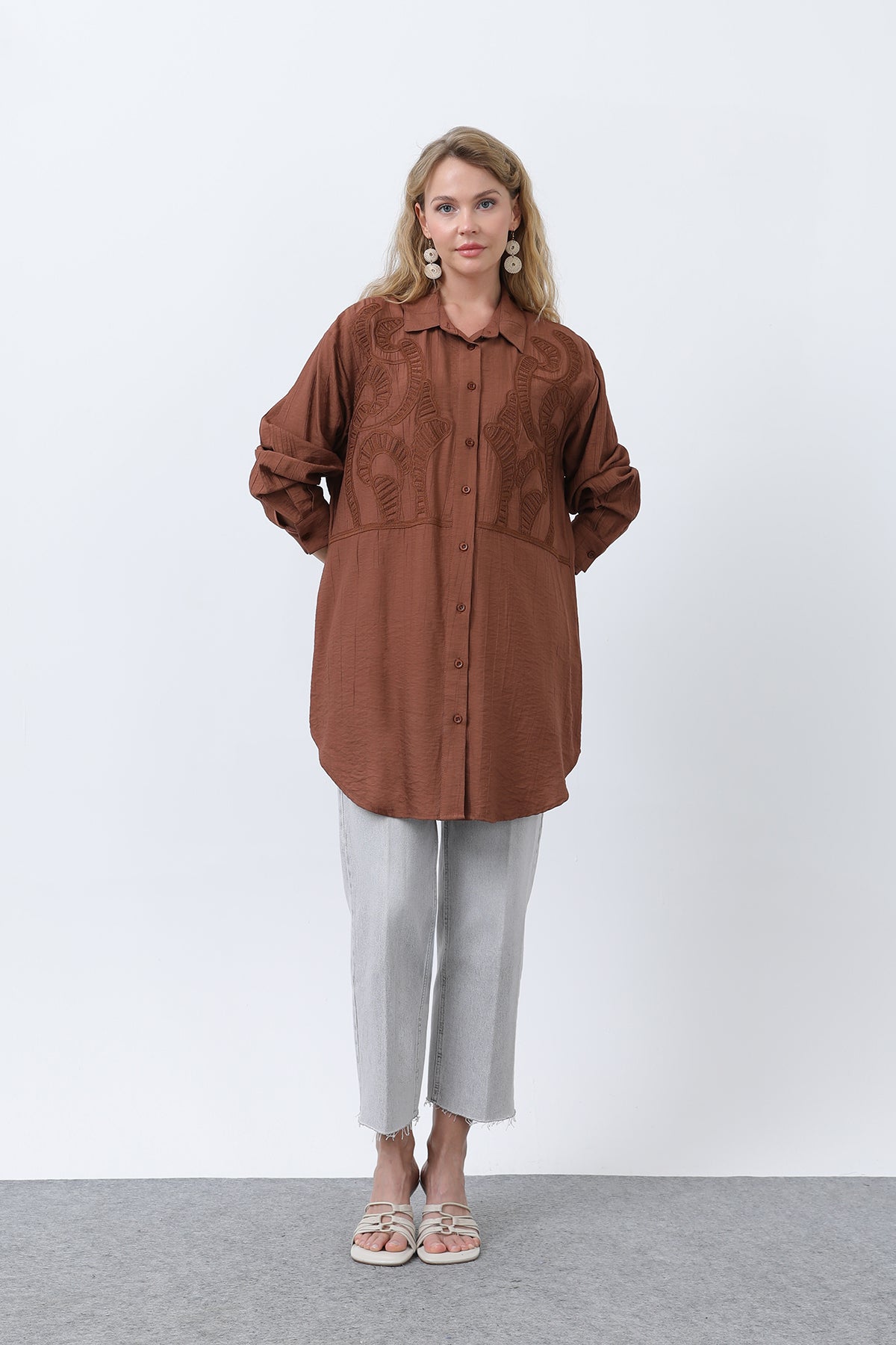 Kadın Önü Nakışlı Düğme Detaylı Tunik - 10663TUN BROWN