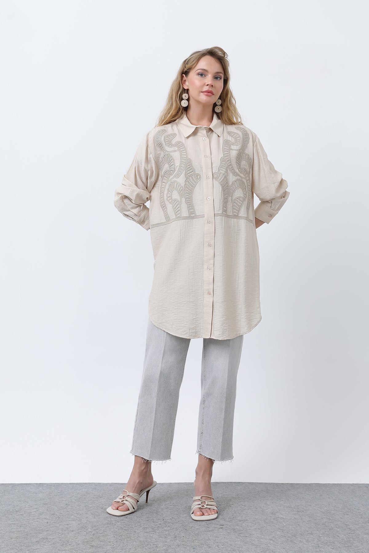 Kadın Önü Nakışlı Düğme Detaylı Tunik - 10663TUN BEIGE
