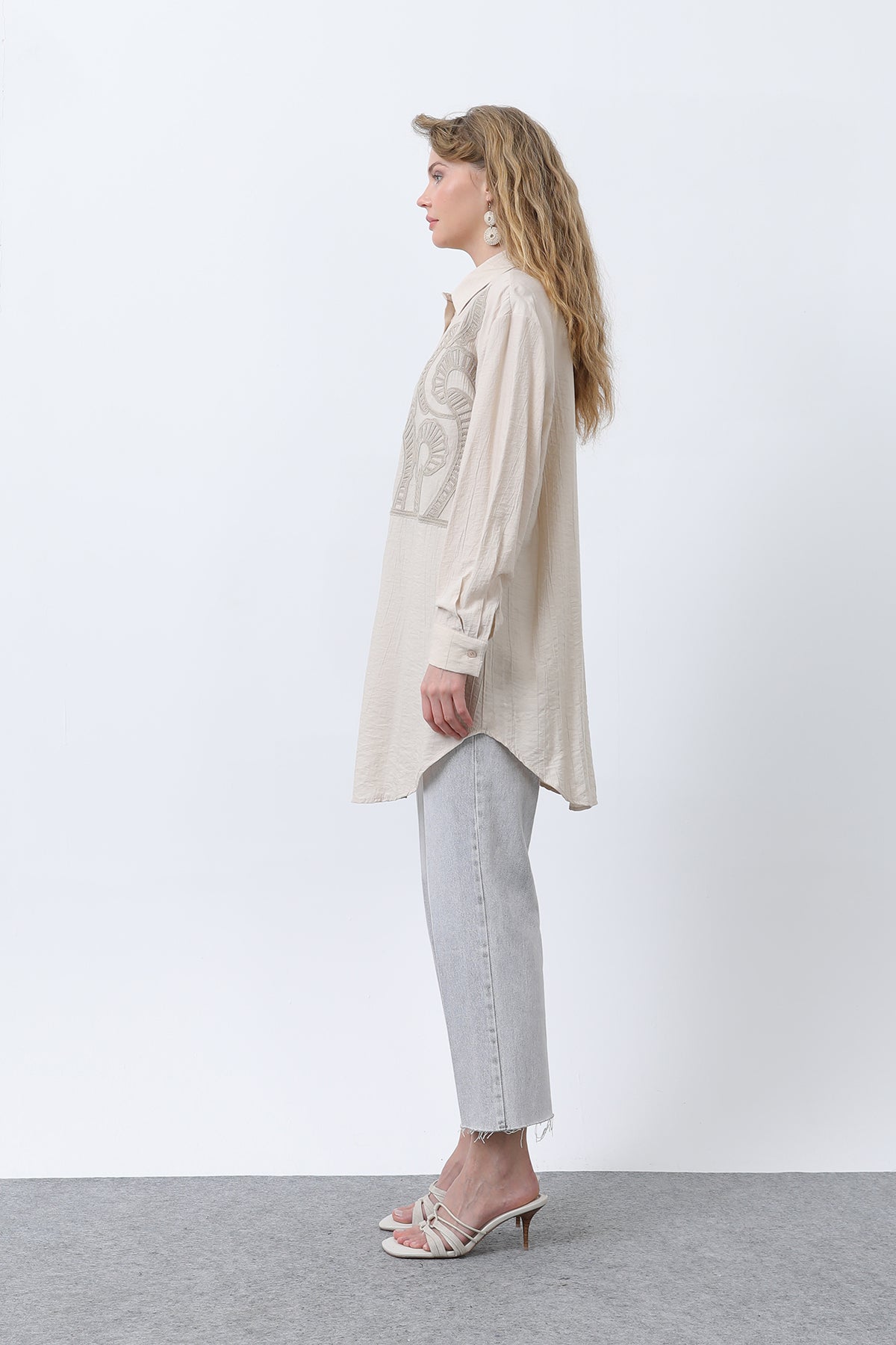 Kadın Önü Nakışlı Düğme Detaylı Tunik - 10663TUN BEIGE
