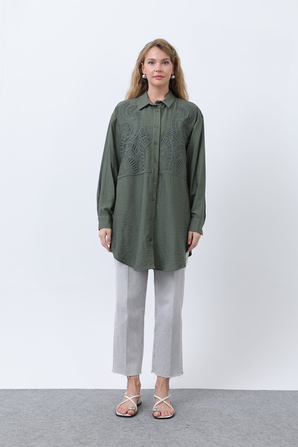 Kadın Önü Nakışlı Düğme Detaylı Tunik - 10663TUN KHAKI