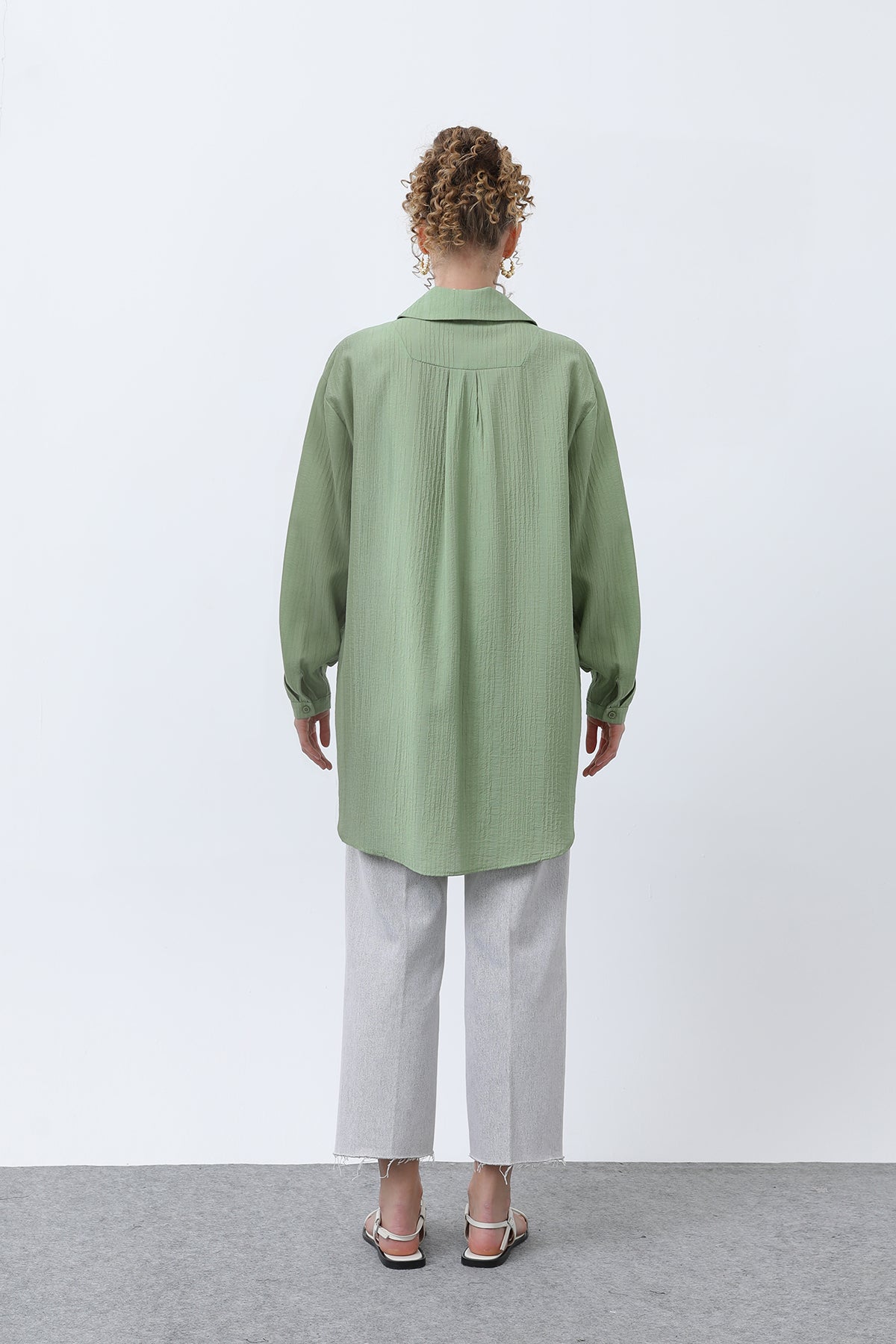 Kadın Cebi Zikzak Nakış Detaylı Gömlek - 10679GML ALMOND GREEN
