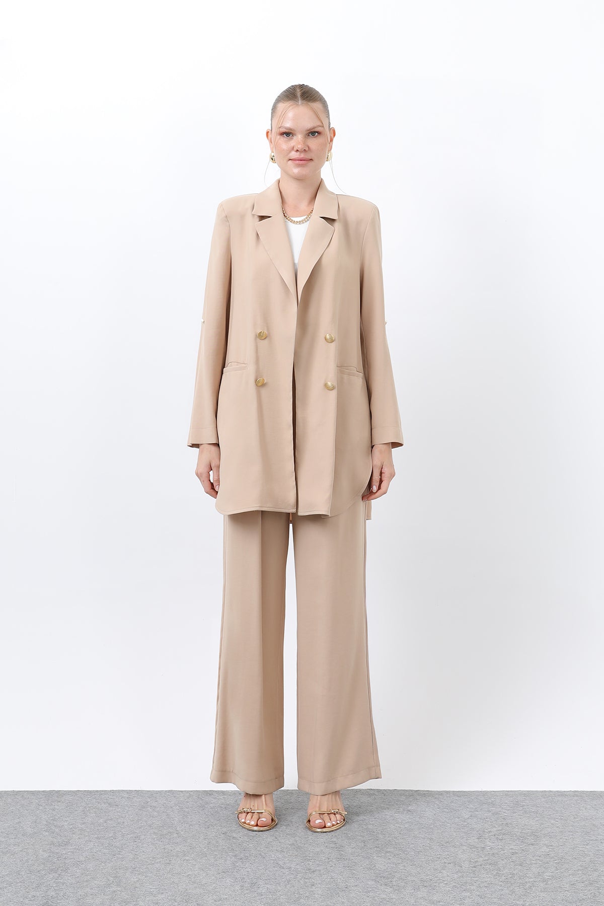 Kadın Düğme Detaylı Pantolonlu Blazer Ceket Takım - 14321TKM CAMEL