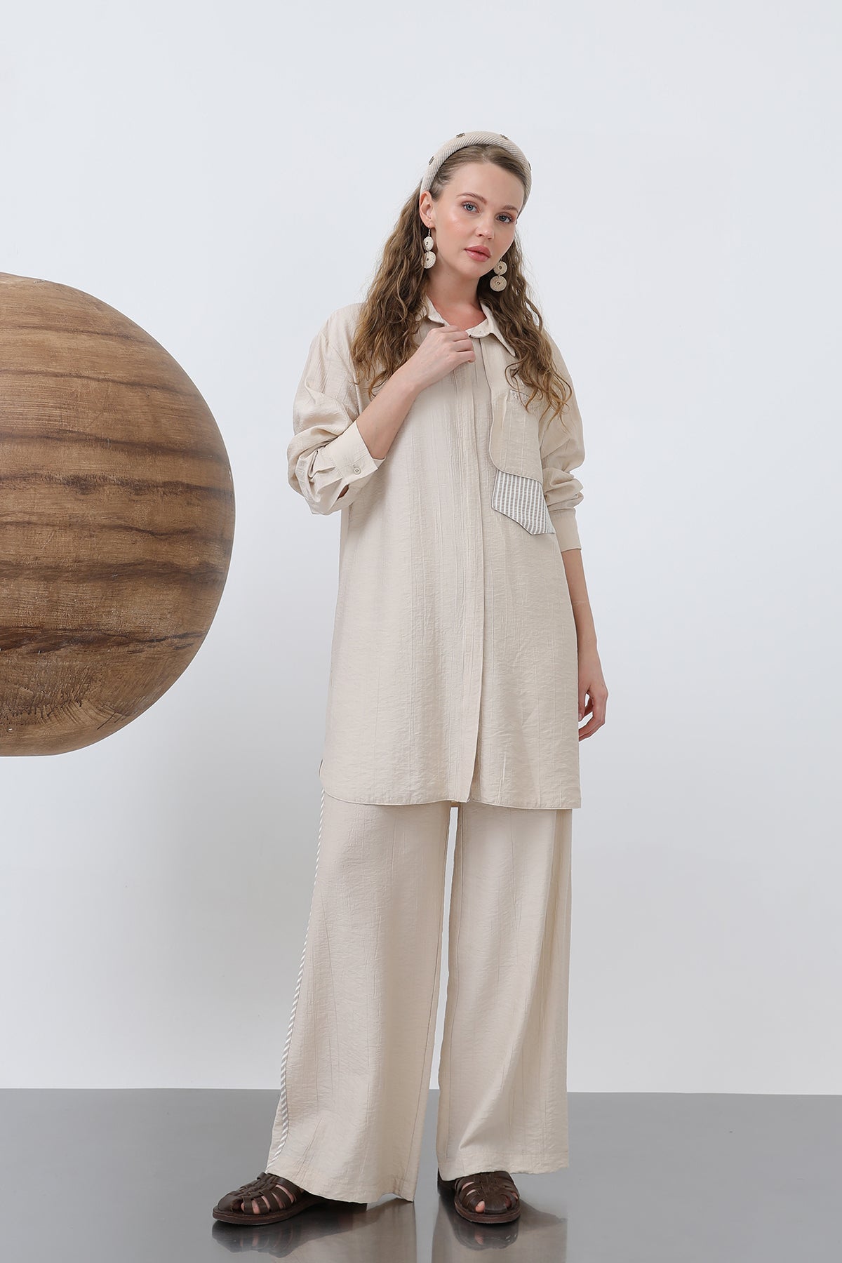 Kadın Omuz Garni Detaylı Pantolonlu Takım - 14322TKM BEIGE