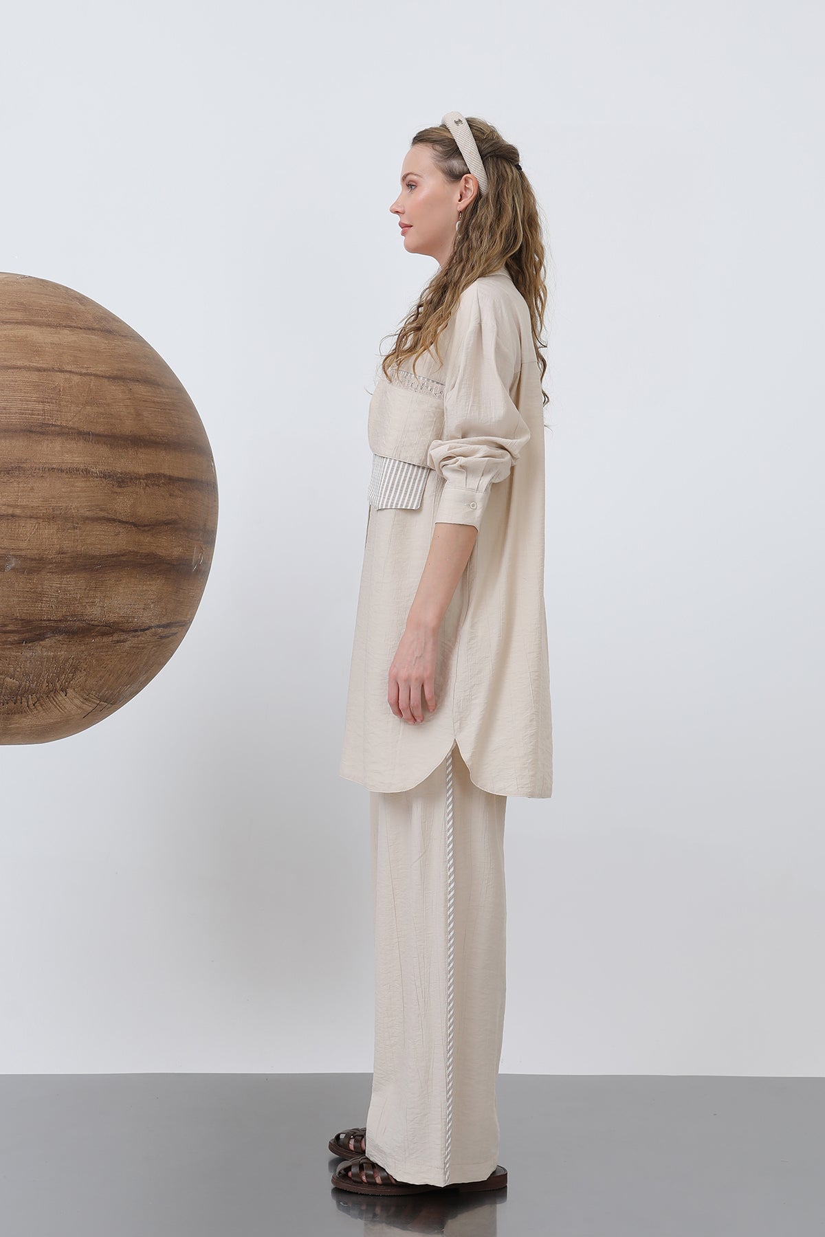 Kadın Omuz Garni Detaylı Pantolonlu Takım - 14322TKM BEIGE