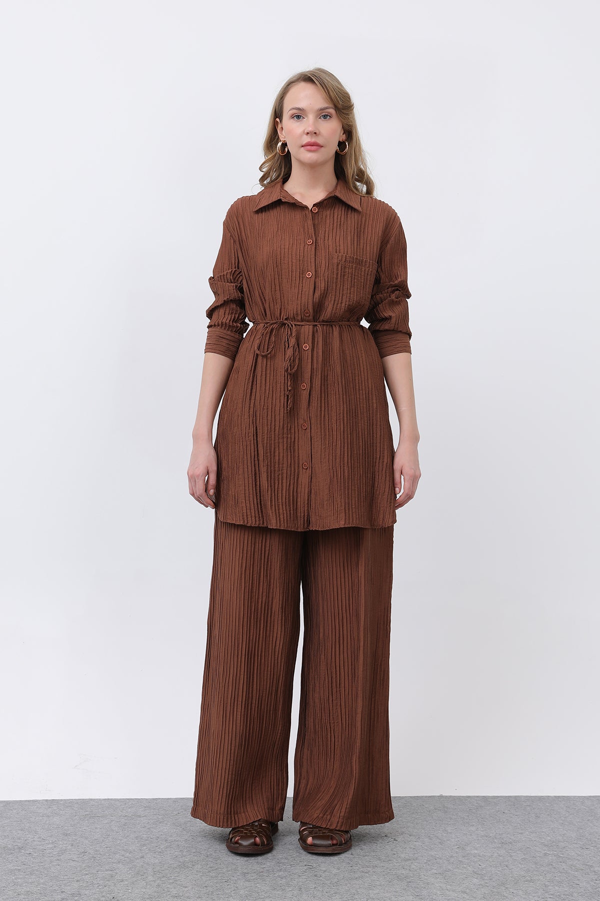 Kadın Beli Kuşaklı Pantolonlu Takım - 14336TKS BROWN
