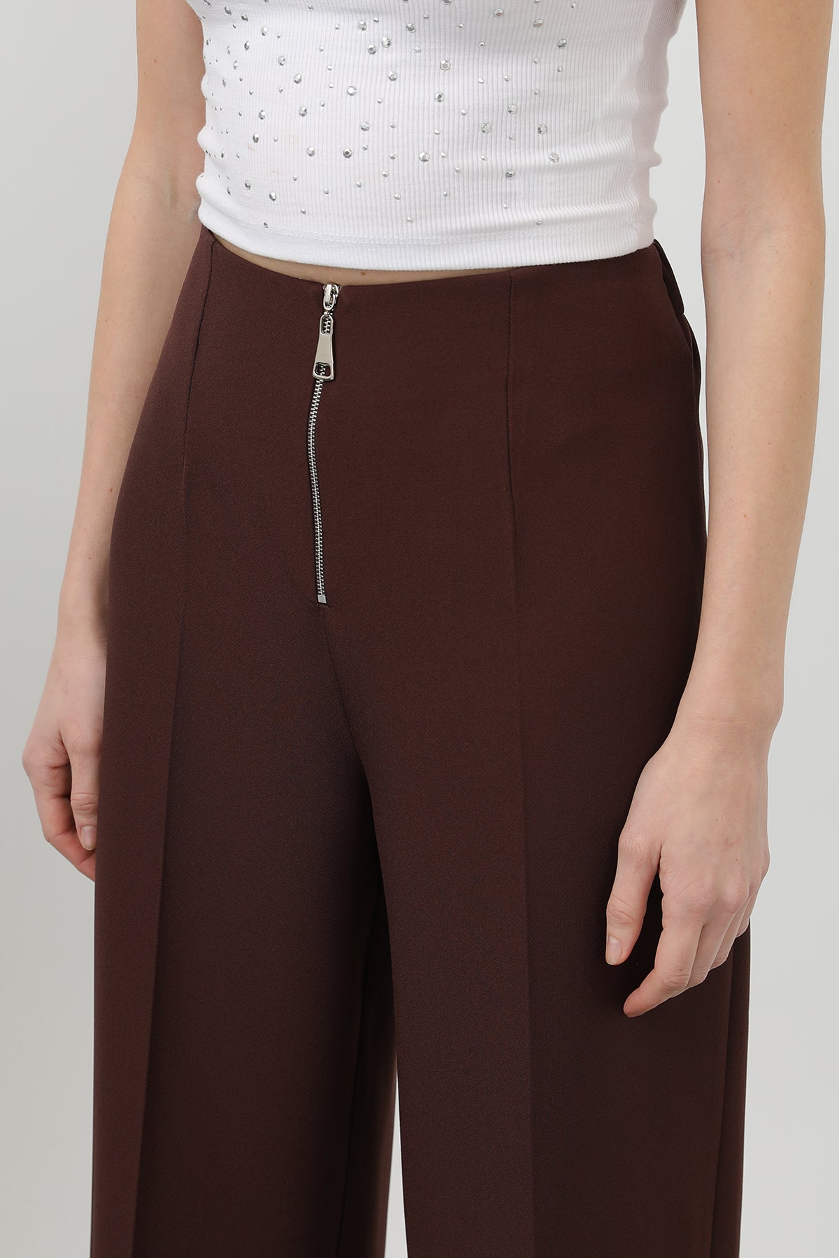 Kadın Fermuar Detaylı Pensli Pantolon- 18228PNT BROWN