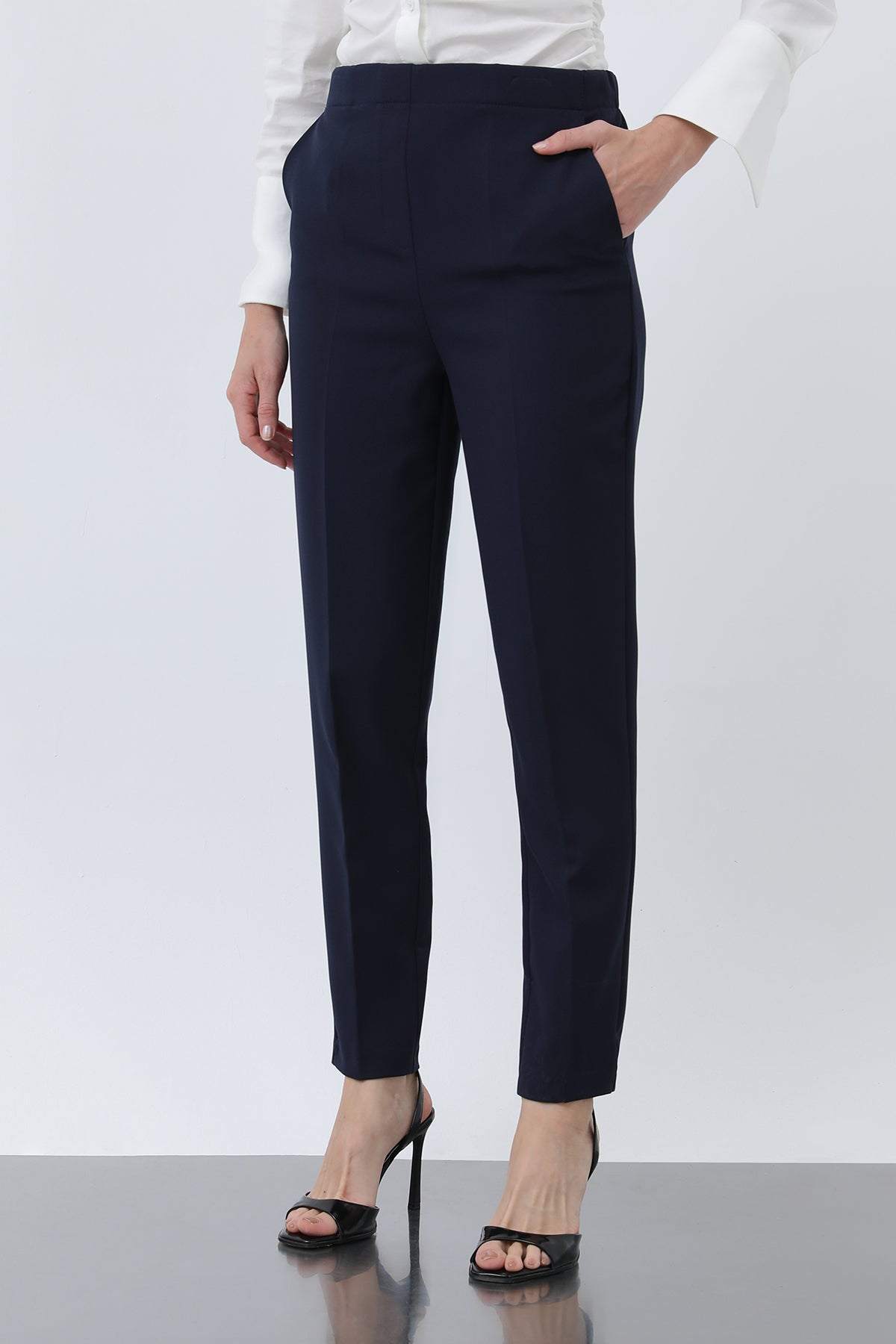 Kadın Havuç Kesim Pantolon - 18242PNT NAVY