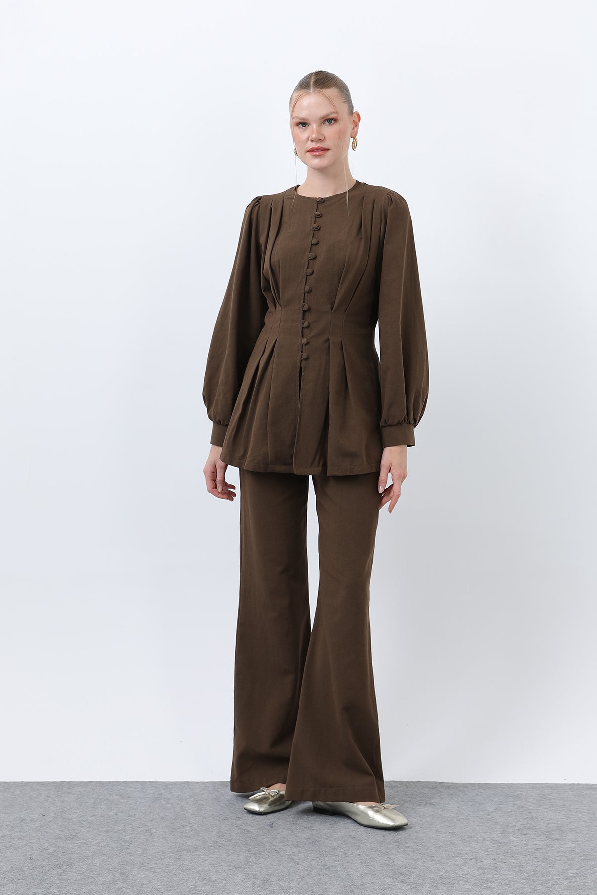 LOREEN 20687 BROWN