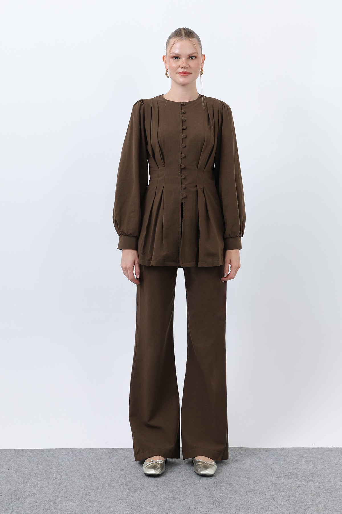 LOREEN 20687 BROWN