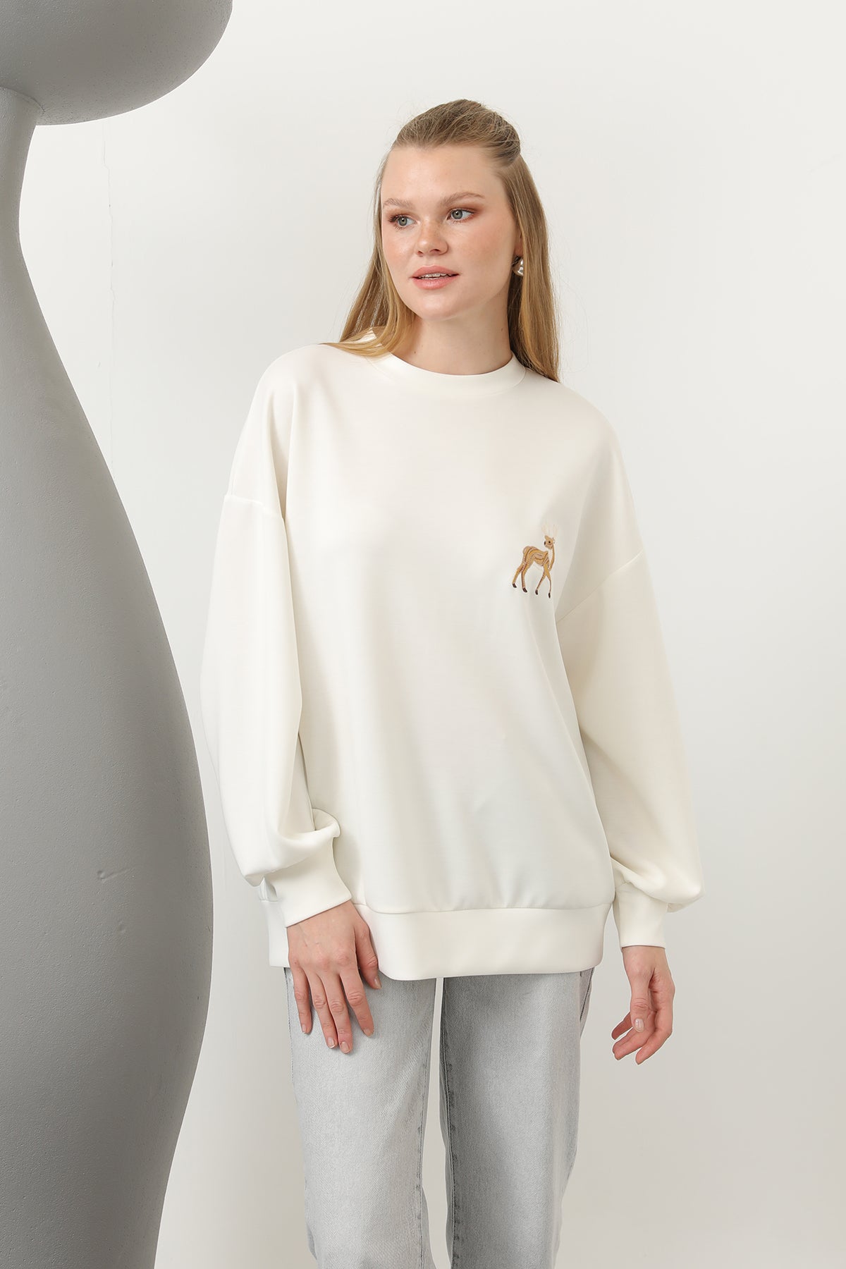 Kadın Arkası Geyikli Sweat - 32118SWT ECRU