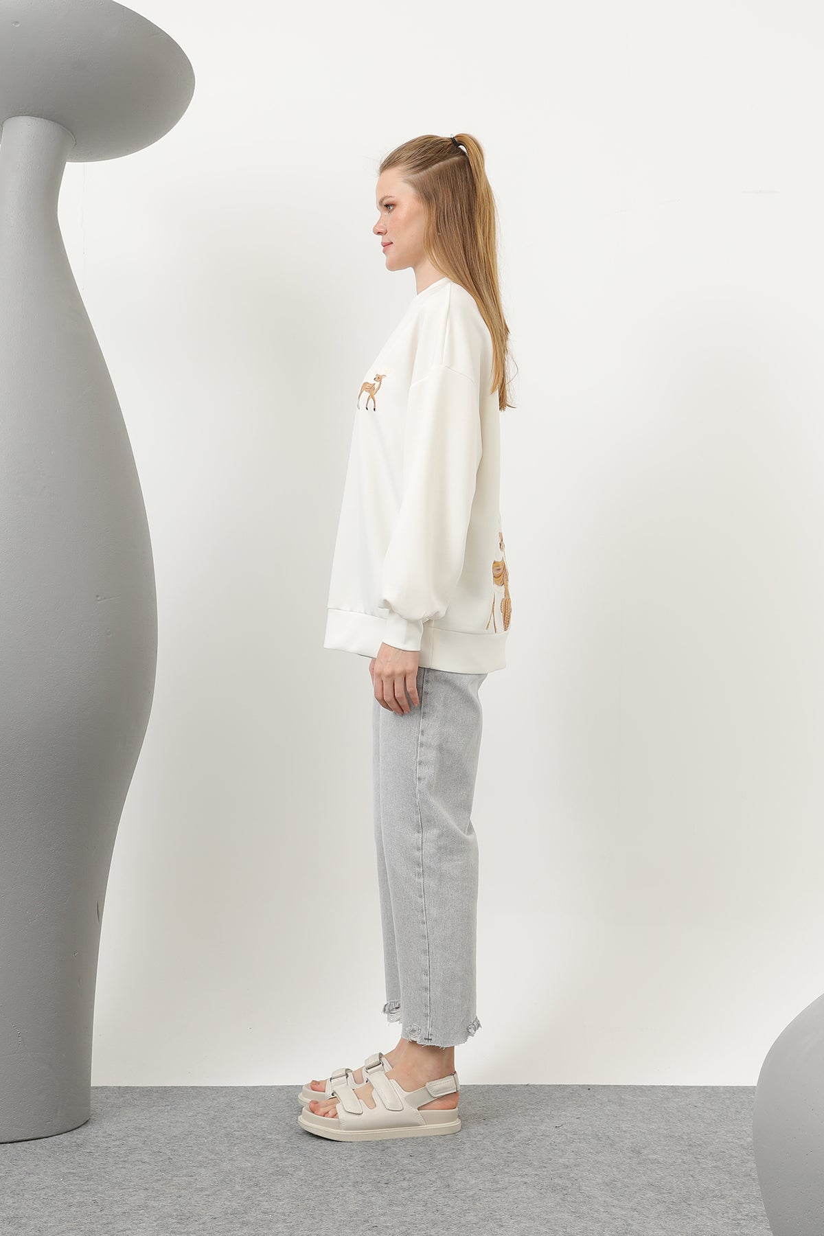 Kadın Arkası Geyikli Sweat - 32118SWT ECRU
